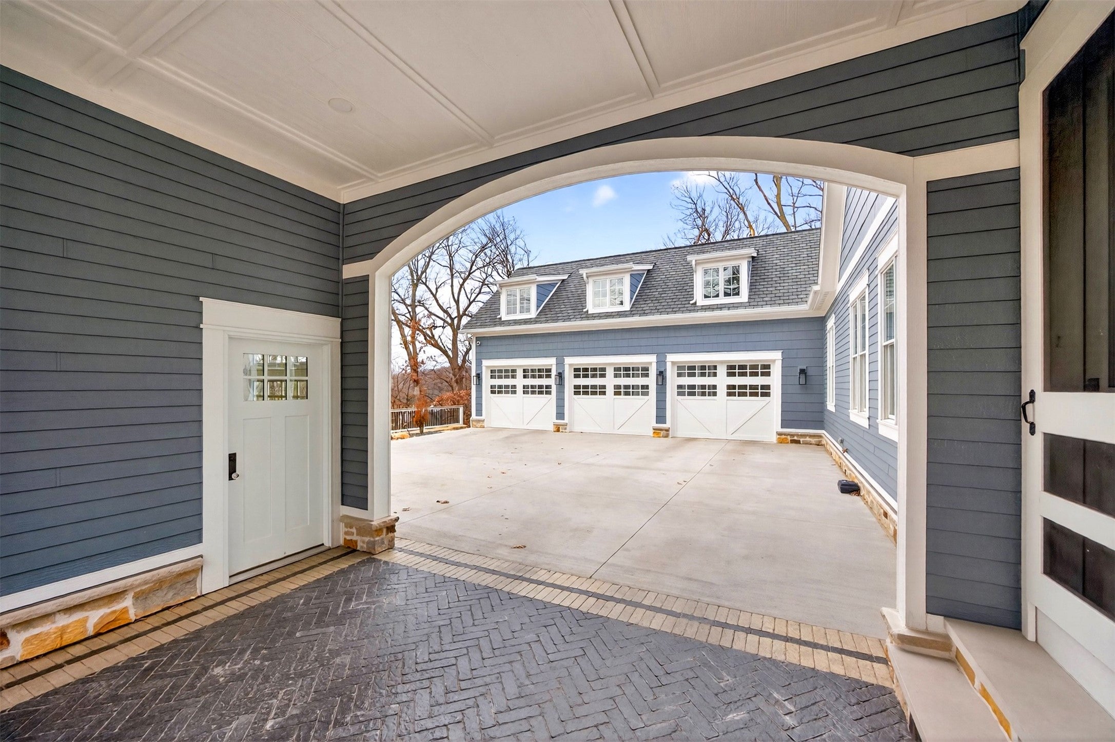 Ankeny, Iowa, 50023, United States, 5 Bedrooms Bedrooms, ,5 BathroomsBathrooms,Residential,Active,2011207