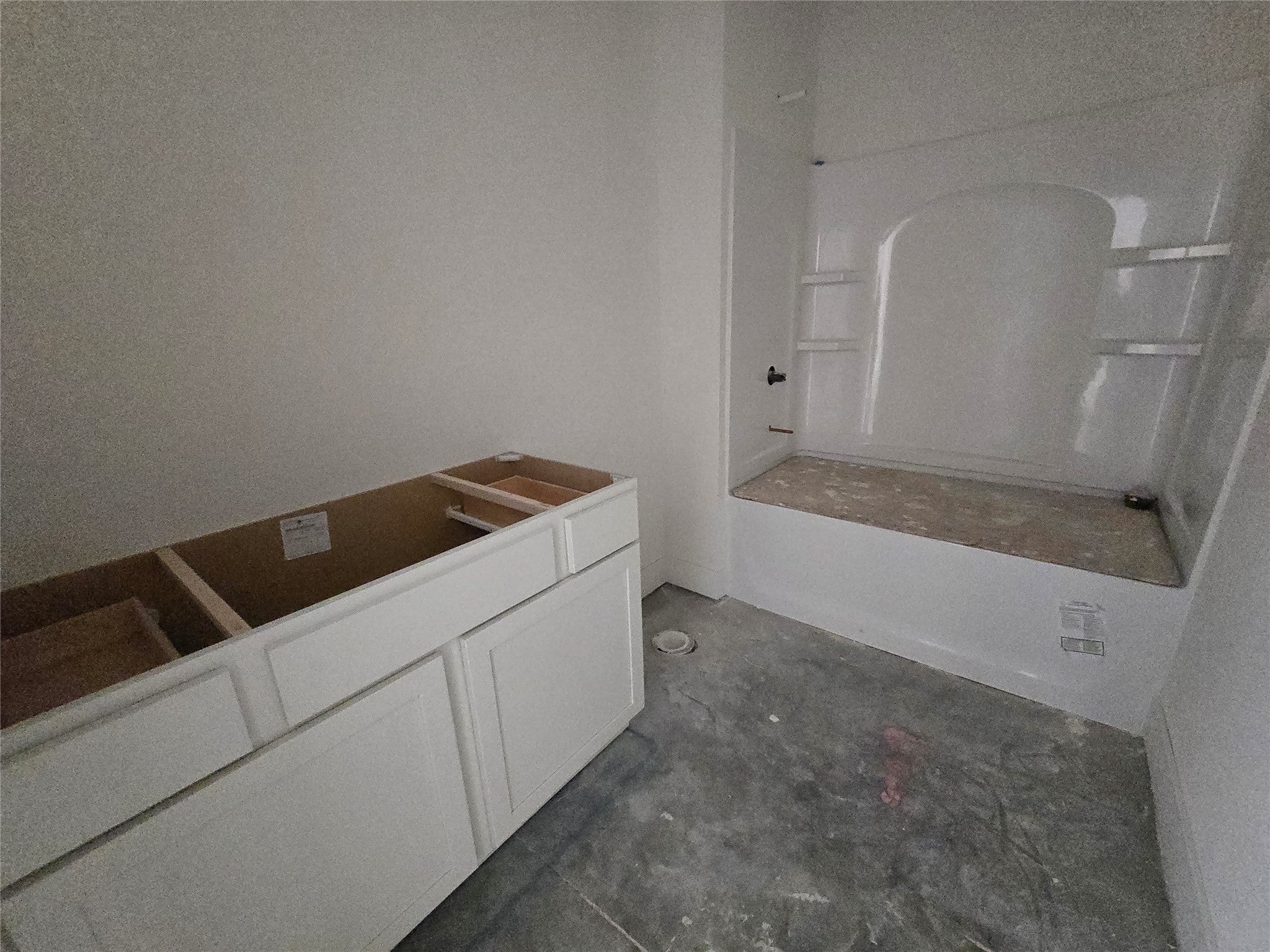 Urbandale, Iowa, 50323, United States, 6 Bedrooms Bedrooms, ,6 BathroomsBathrooms,Residential,Active,1869122