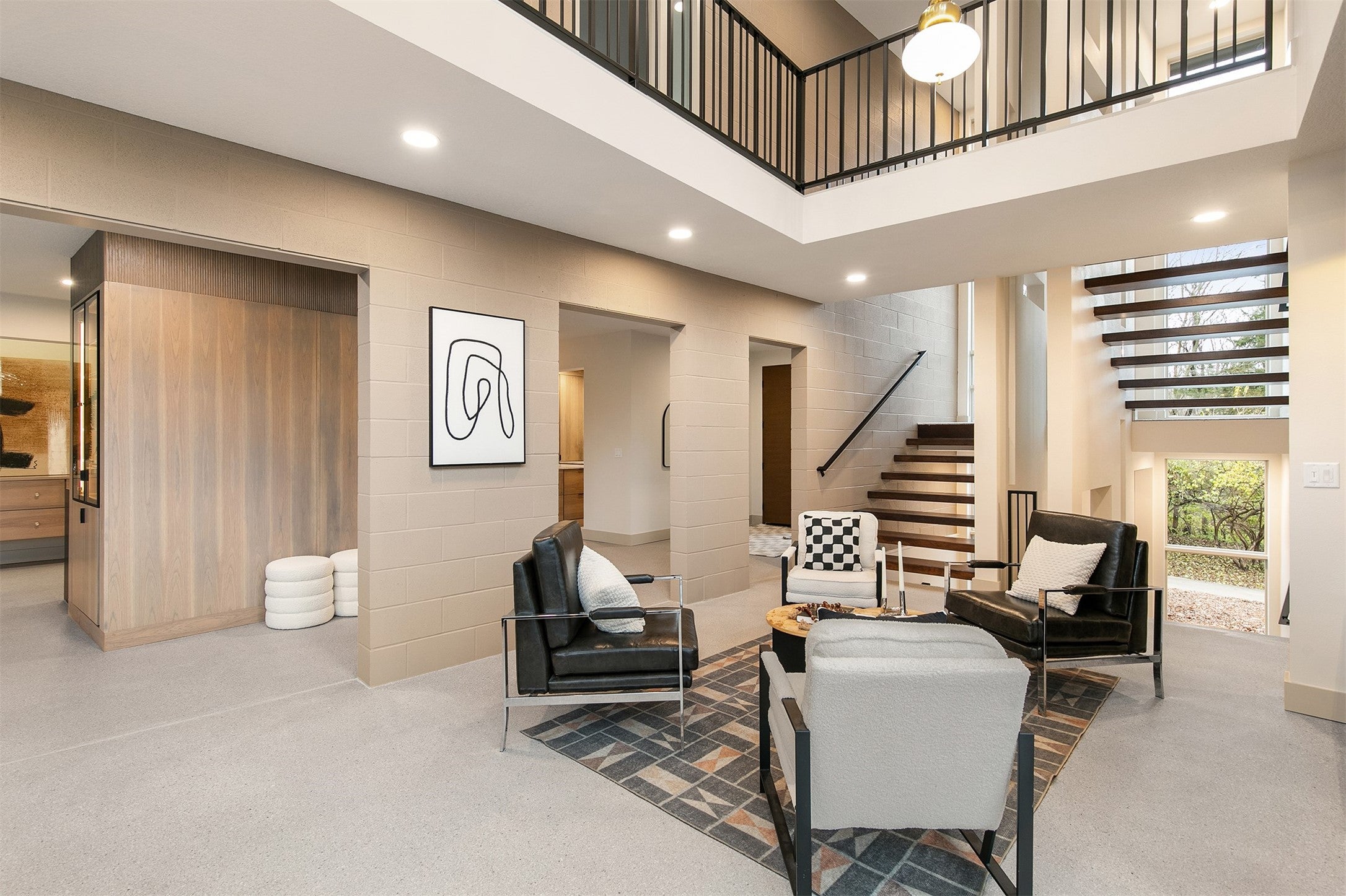 Ankeny, Iowa, 50023, United States, 5 Bedrooms Bedrooms, ,4 BathroomsBathrooms,Residential,Active,1998590