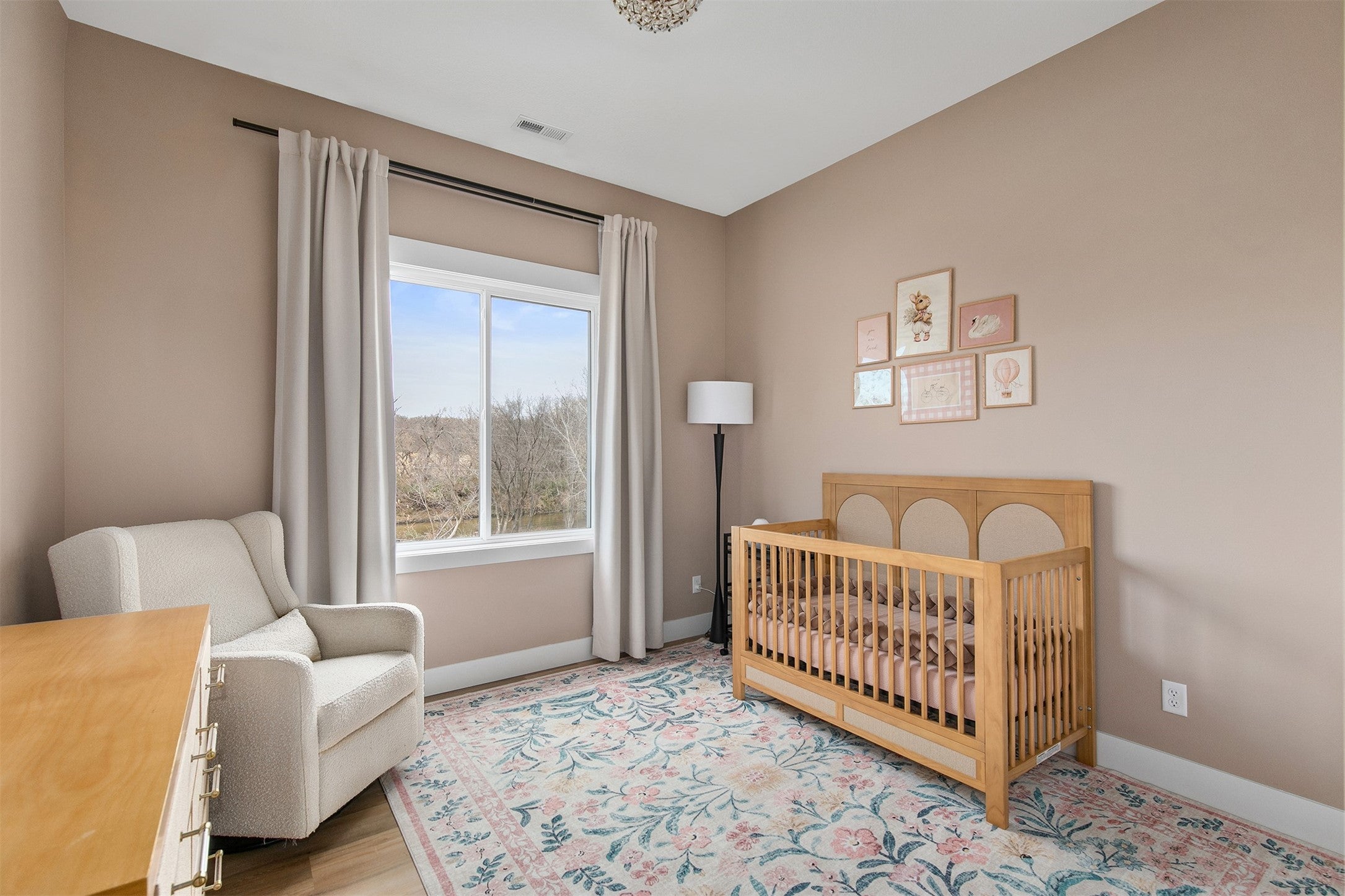 Adel, Iowa, 50003, United States, 3 Bedrooms Bedrooms, ,2 BathroomsBathrooms,Residential,Active,2009856