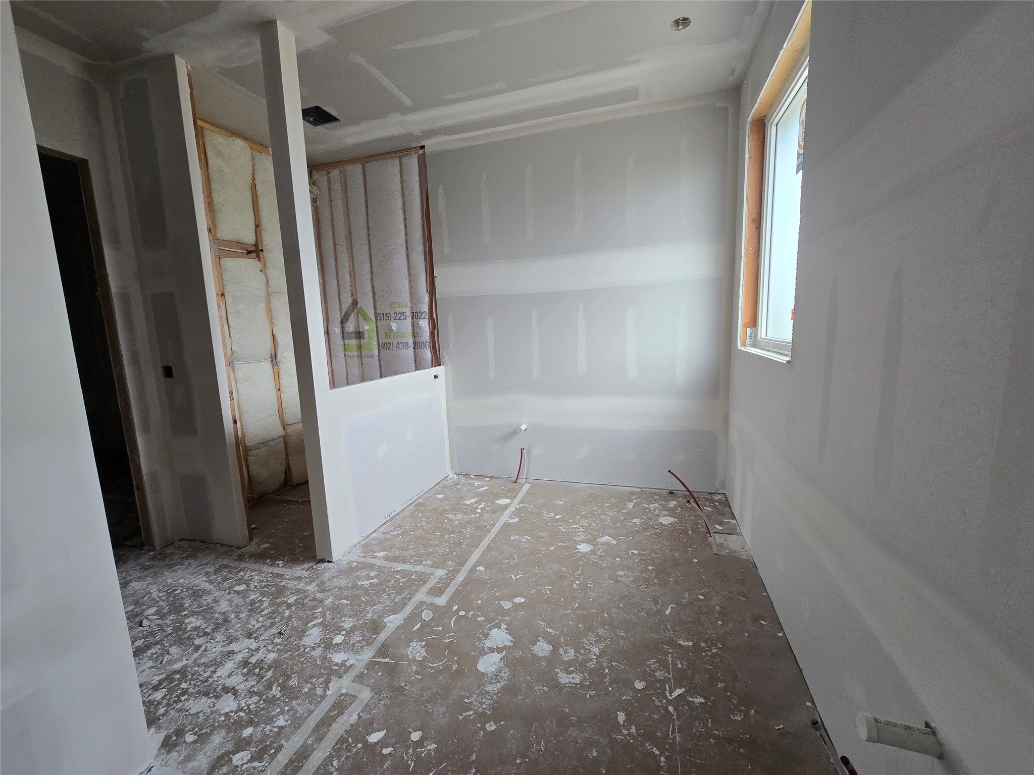 Urbandale, Iowa, 50323, United States, 4 Bedrooms Bedrooms, ,5 BathroomsBathrooms,Residential,Active,1945186