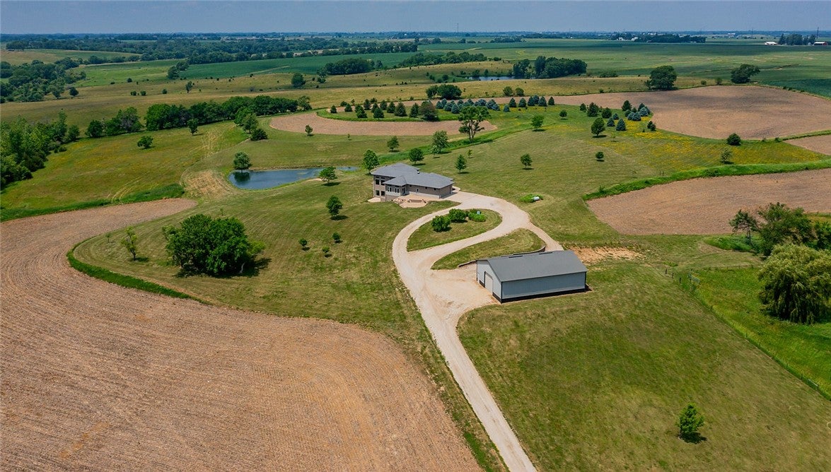 Van Meter, Iowa, 50261, United States, ,4 BathroomsBathrooms,Residential,Active,1757421