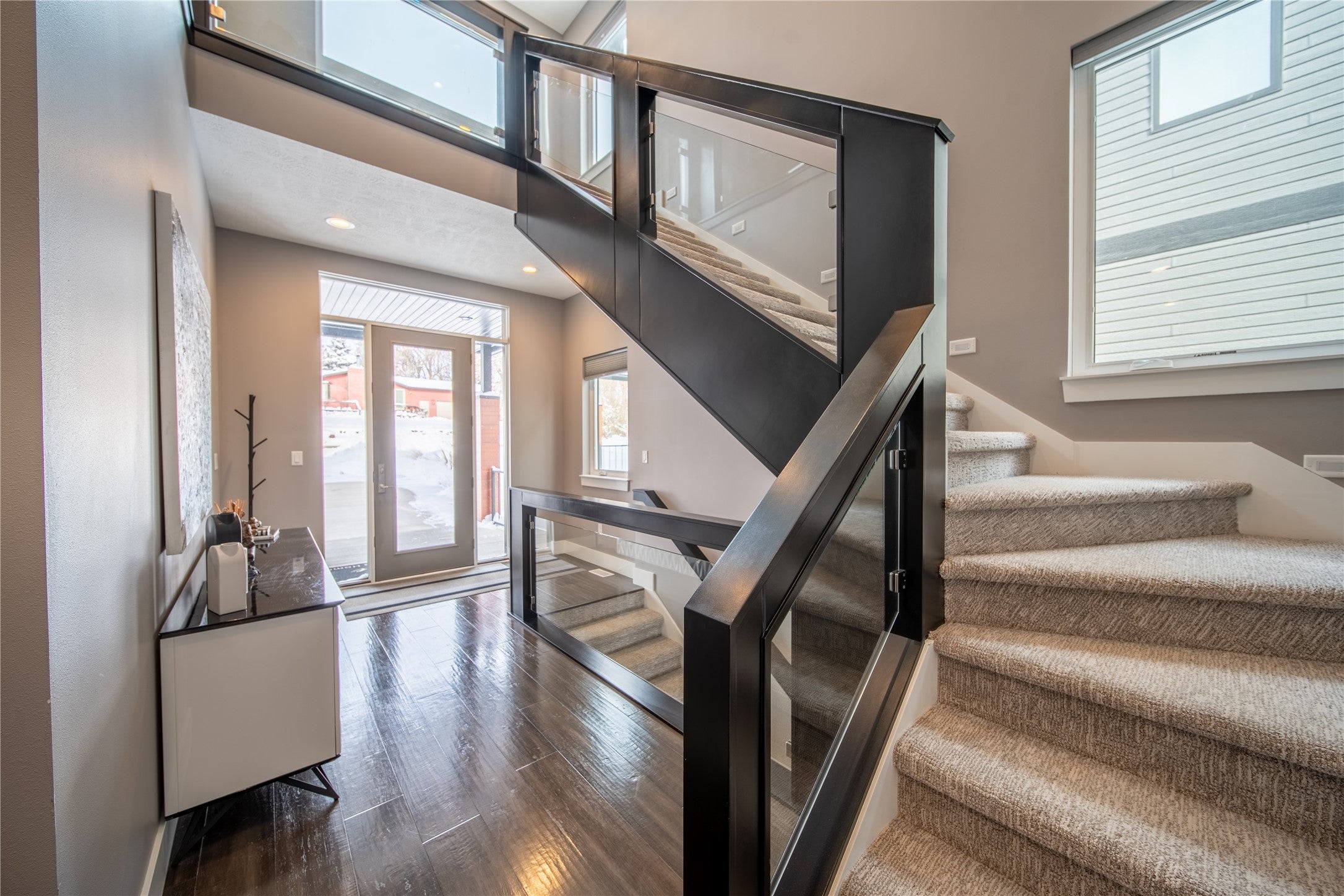 Spirit Lake, Iowa, 51360, United States, 7 Bedrooms Bedrooms, ,6 BathroomsBathrooms,Residential,Active,2007135