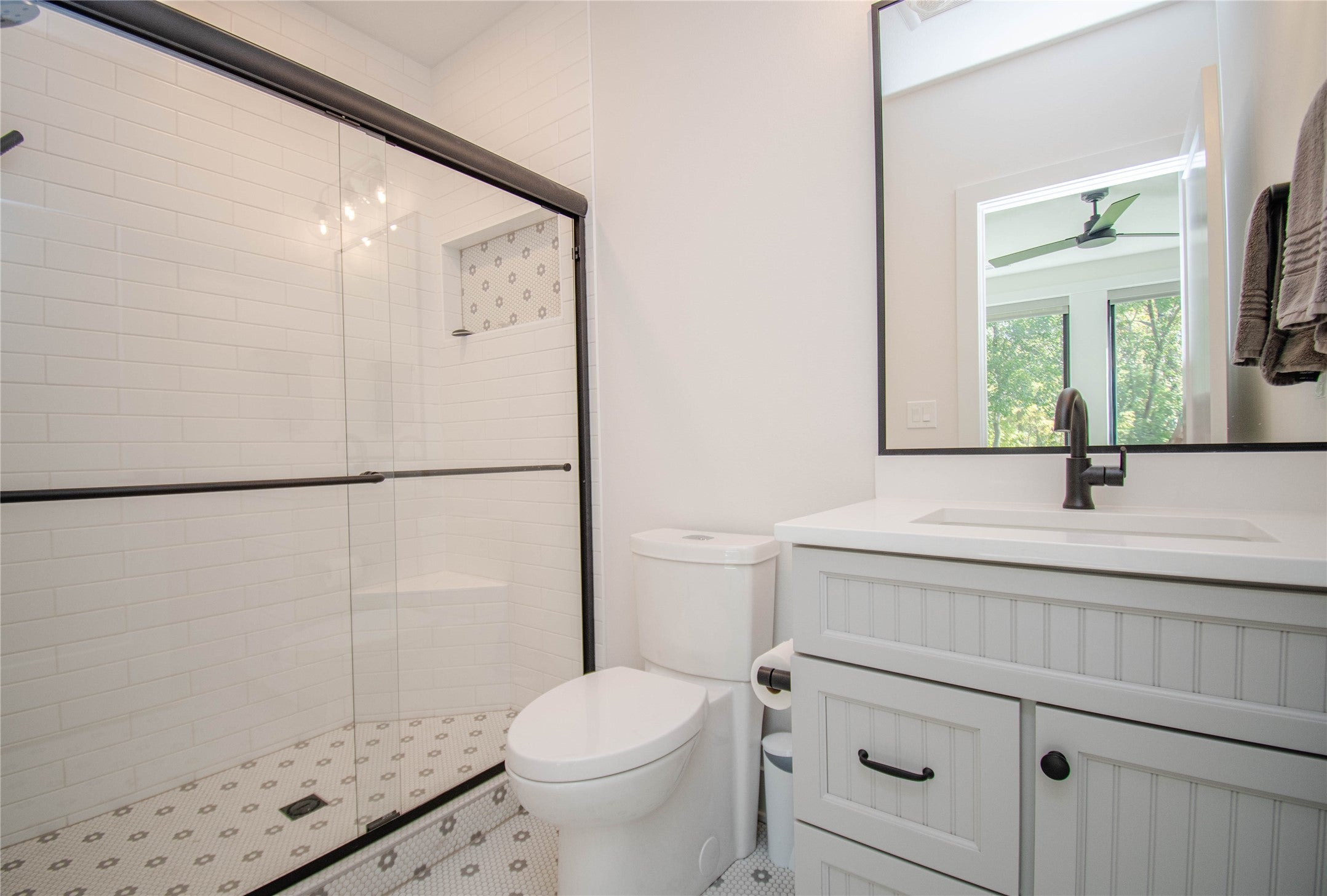 Clive, Iowa, 50325, United States, 4 Bedrooms Bedrooms, ,5 BathroomsBathrooms,Residential,Active,1964297