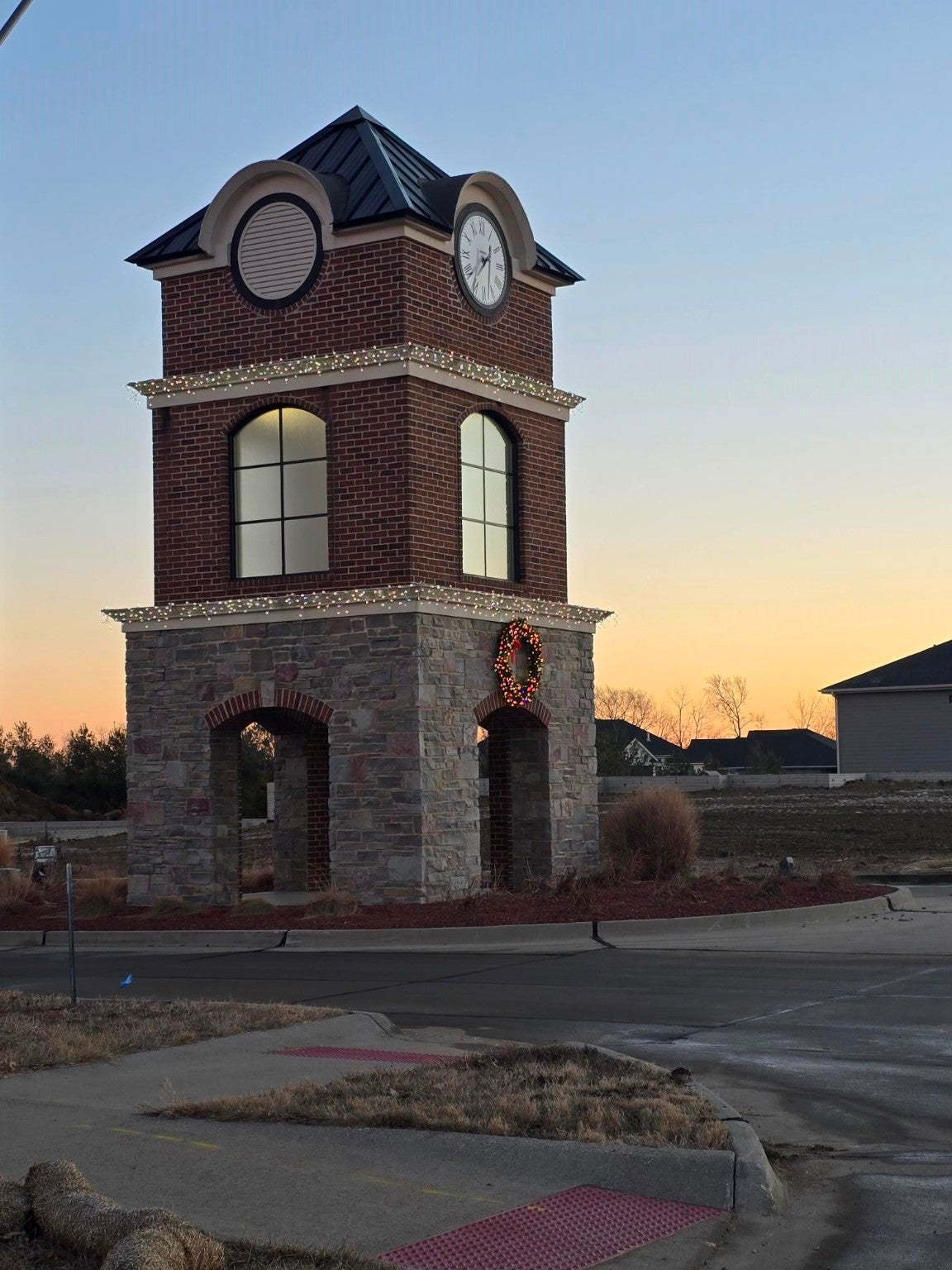 Urbandale, Iowa, 50323, United States, 5 Bedrooms Bedrooms, ,5 BathroomsBathrooms,Residential,Active,2007096