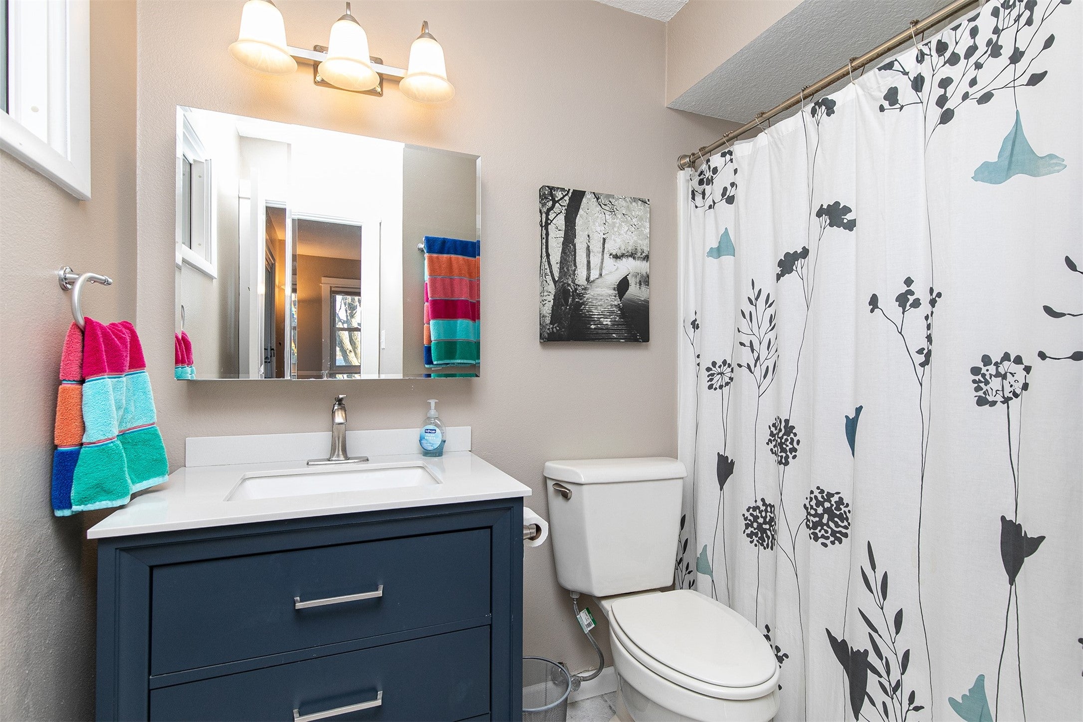 Ellston, Iowa, 50074, United States, 4 Bedrooms Bedrooms, ,3 BathroomsBathrooms,Residential,Active,1742148