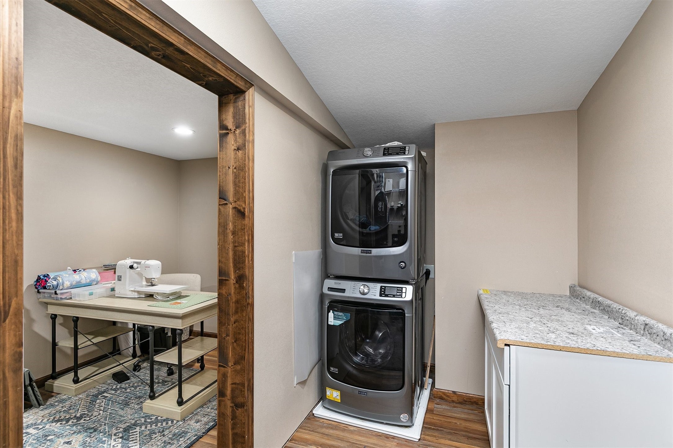 Redfield, Iowa, 50233, United States, 4 Bedrooms Bedrooms, ,3 BathroomsBathrooms,Residential,Active,1993624