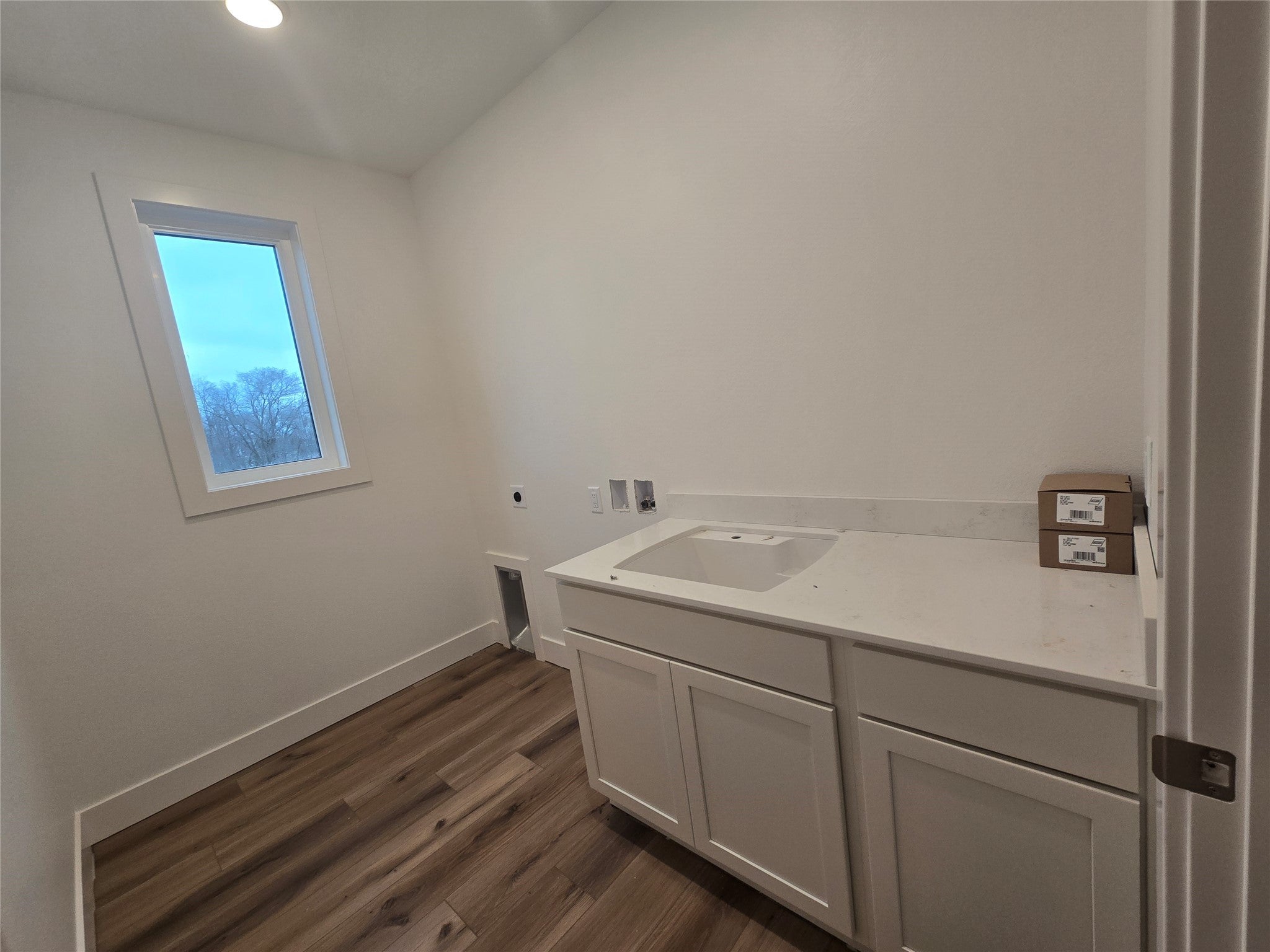 Urbandale, Iowa, 50323, United States, 6 Bedrooms Bedrooms, ,6 BathroomsBathrooms,Residential,Active,1869122