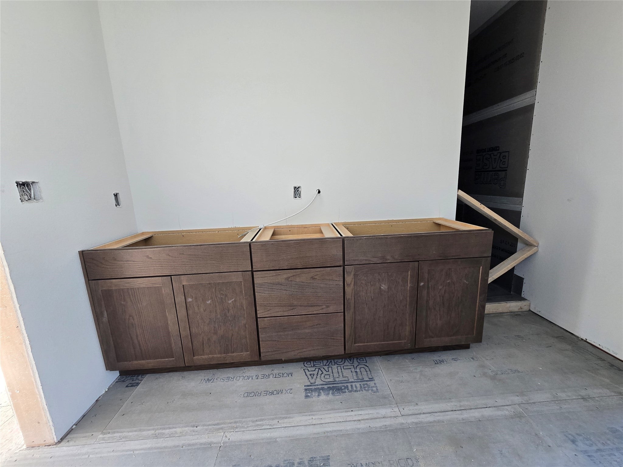 Urbandale, Iowa, 50323, United States, 6 Bedrooms Bedrooms, ,6 BathroomsBathrooms,Residential,Active,1869122