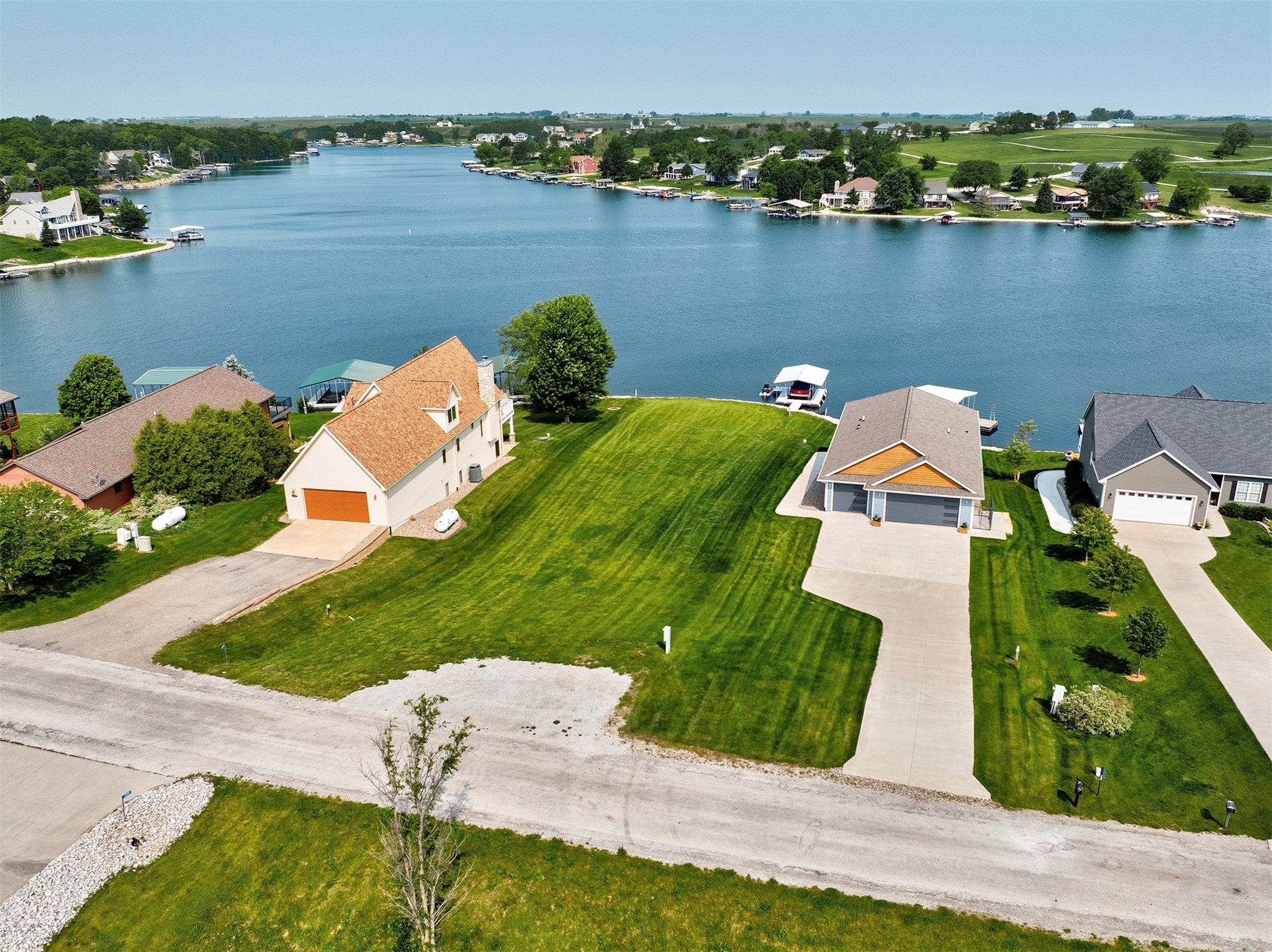 Ellston, Iowa, 50074, United States, 4 Bedrooms Bedrooms, ,3 BathroomsBathrooms,Residential,Active,1742088