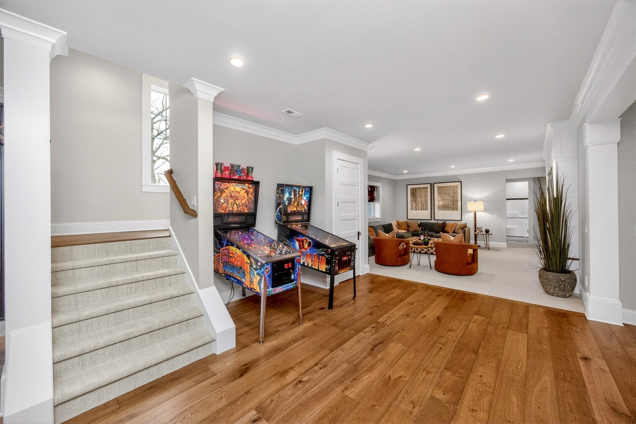 Ankeny, Iowa, 50023, United States, 5 Bedrooms Bedrooms, ,5 BathroomsBathrooms,Residential,Active,2011207