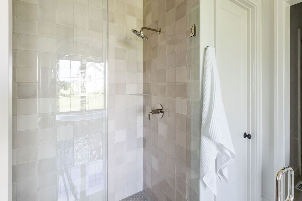 Clive, Iowa, 50325, United States, ,4 BathroomsBathrooms,Residential,Active,1769870