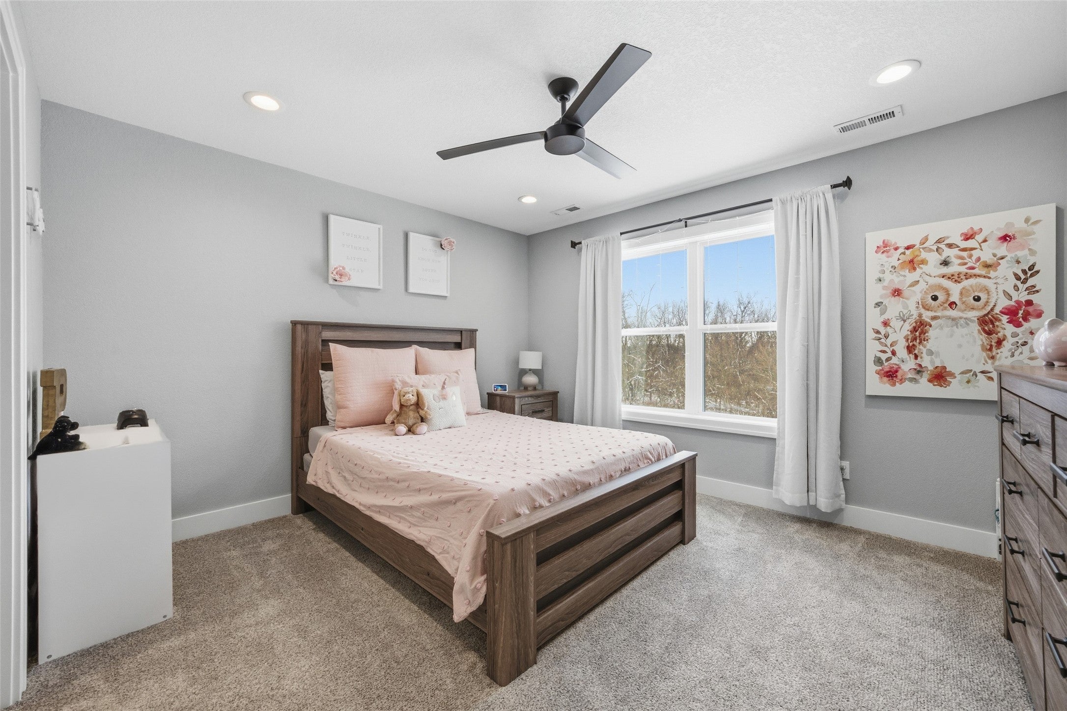 Bondurant, Iowa, 50035, United States, 5 Bedrooms Bedrooms, ,5 BathroomsBathrooms,Residential,Active,2002355