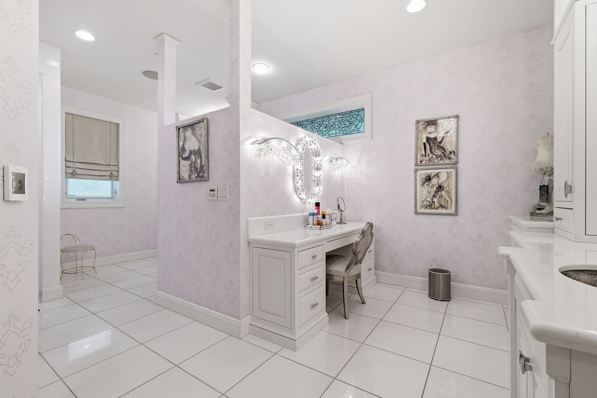 Ankeny, Iowa, 50023, United States, 5 Bedrooms Bedrooms, ,6 BathroomsBathrooms,Residential,Active,1967299