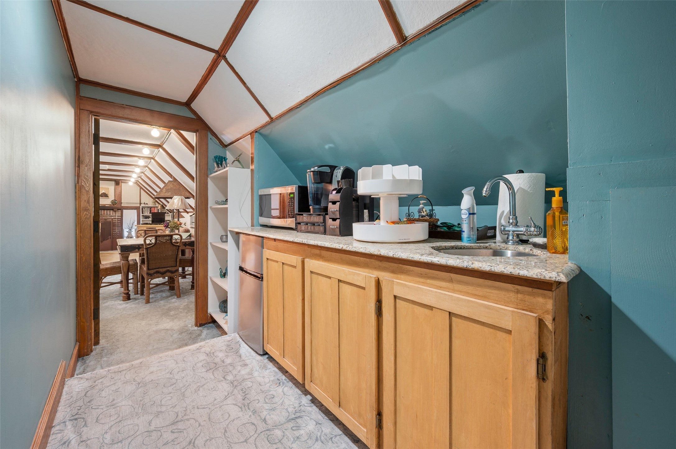 Des Moines, Iowa, 50312, United States, 7 Bedrooms Bedrooms, ,9 BathroomsBathrooms,Residential,Active,2014607