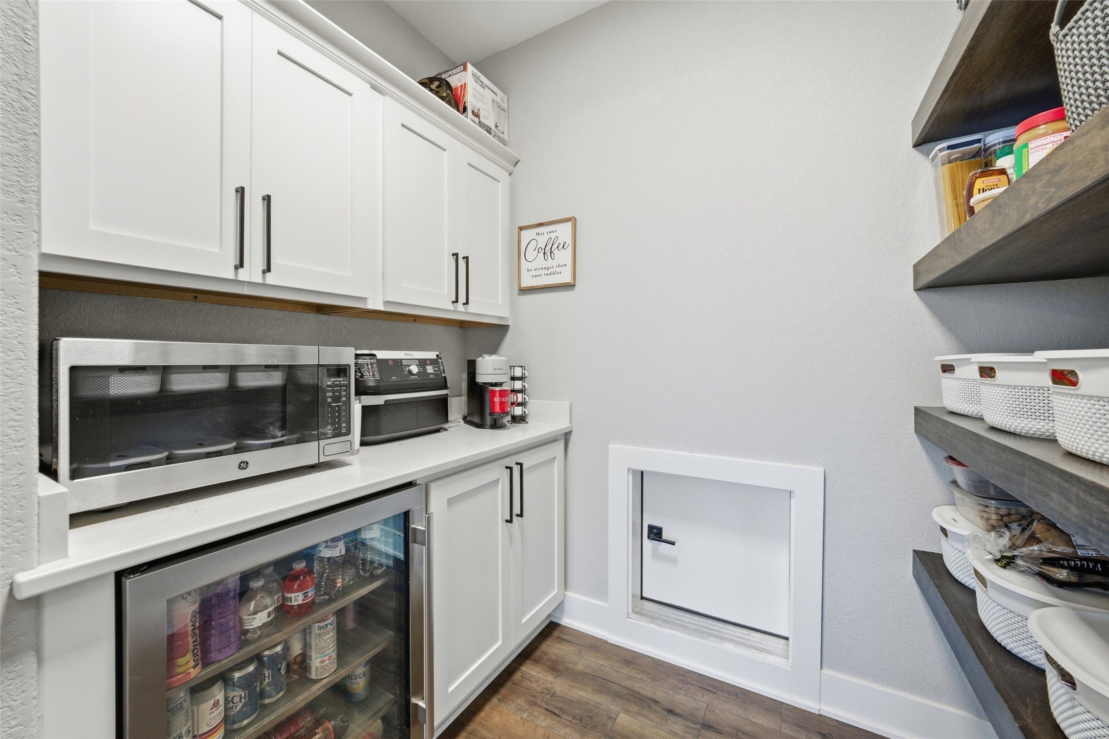 Bondurant, Iowa, 50035, United States, 5 Bedrooms Bedrooms, ,5 BathroomsBathrooms,Residential,Active,2002355