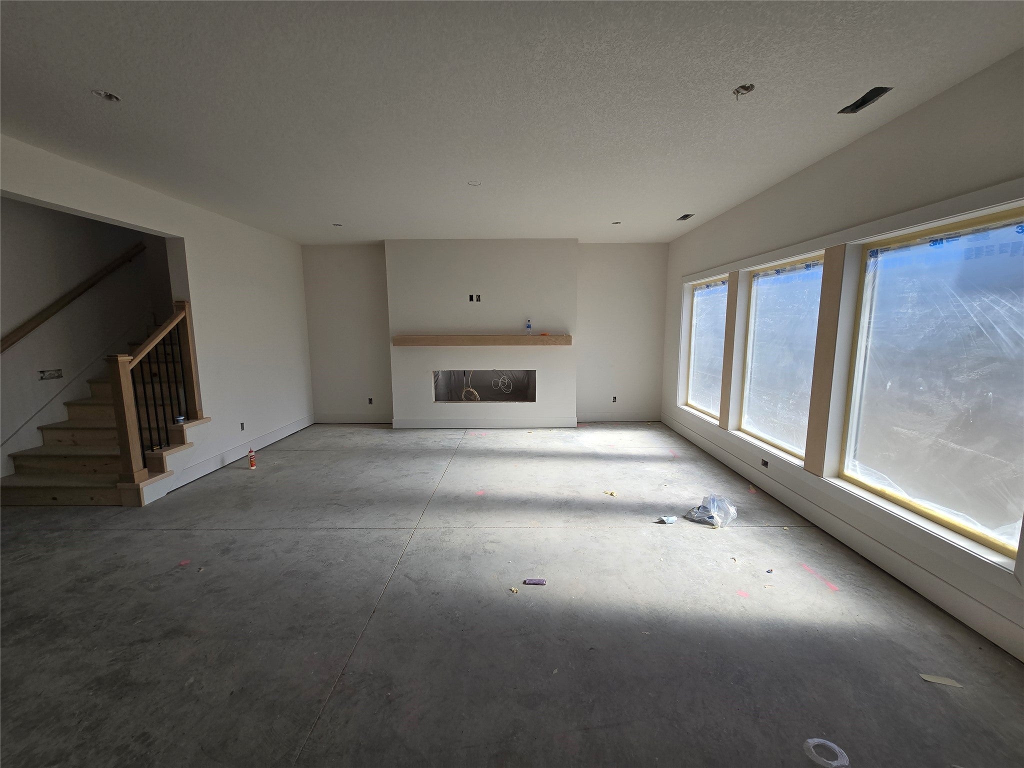 Urbandale, Iowa, 50323, United States, 6 Bedrooms Bedrooms, ,6 BathroomsBathrooms,Residential,Active,1914612