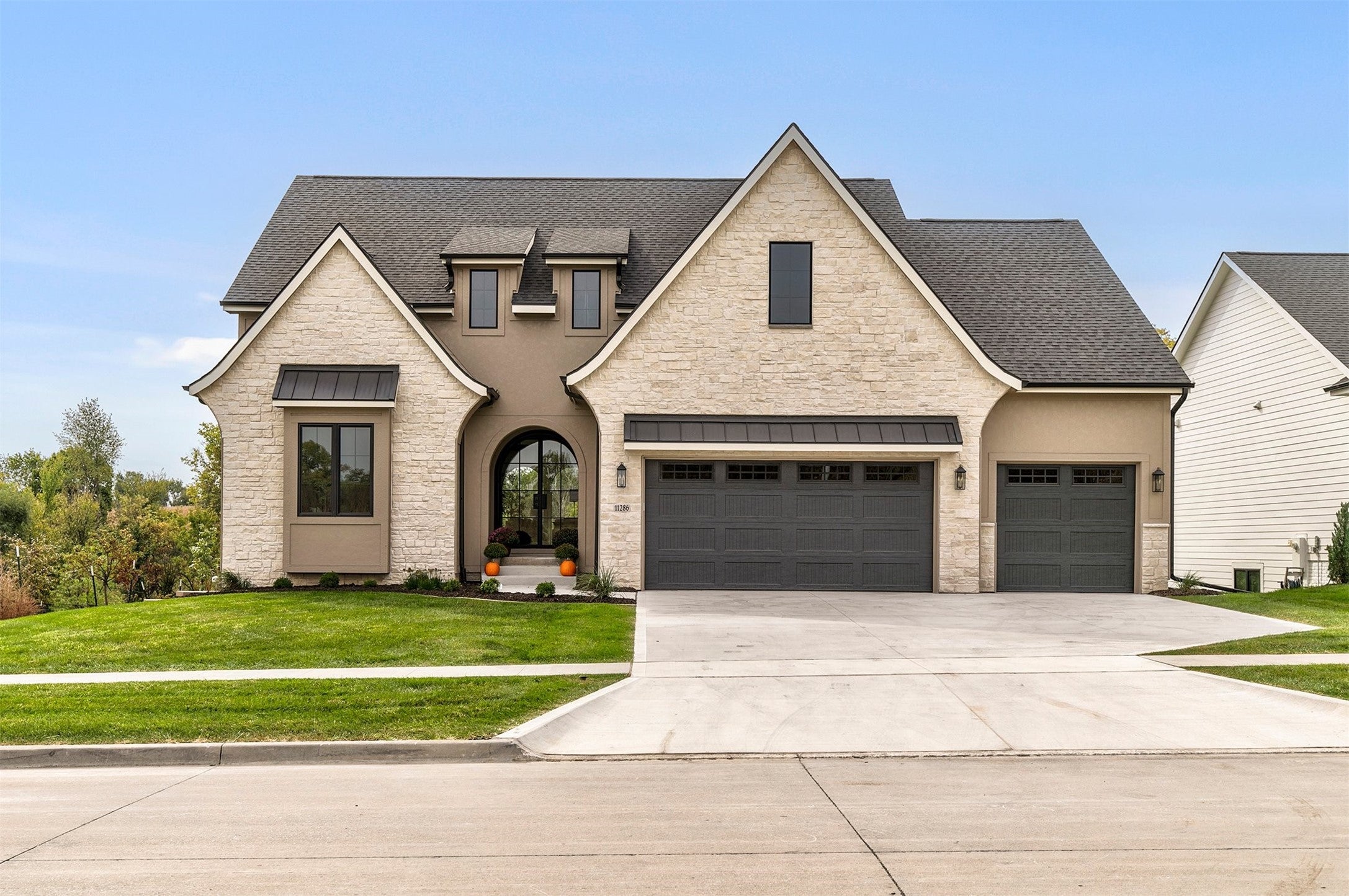 West Des Moines, Iowa, 50266, United States, 4 Bedrooms Bedrooms, ,5 BathroomsBathrooms,Residential,Active,1894164 West Des Moines, Iowa, 50266, United States, 4 Bedrooms Bedrooms, ,5 BathroomsBathrooms,Residential,Active,1894164