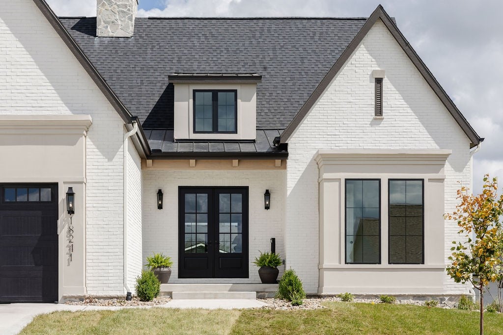 Clive, Iowa, 50325, United States, ,4 BathroomsBathrooms,Residential,Active,1769870