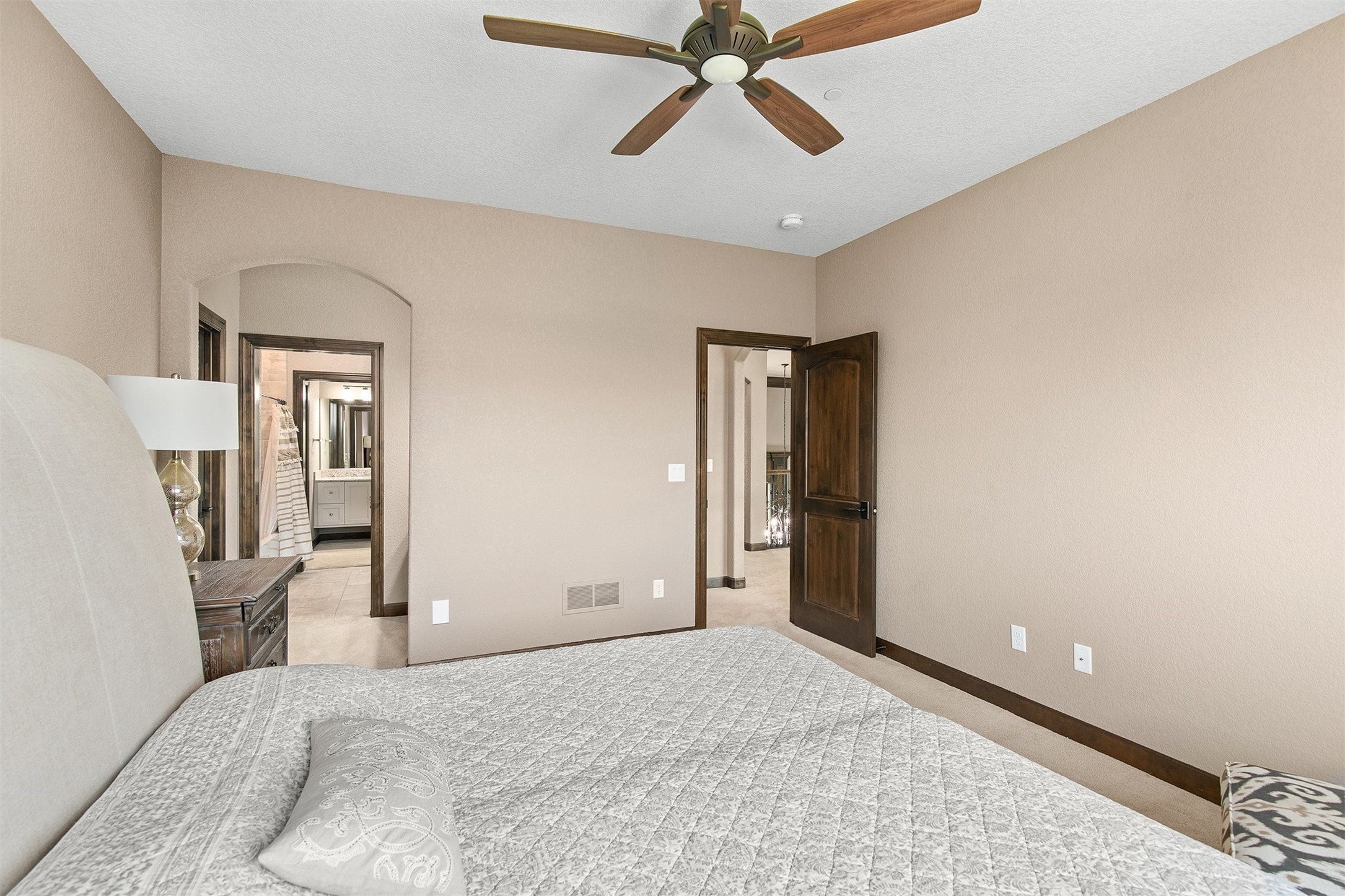 West Des Moines, Iowa, 50266, United States, 6 Bedrooms Bedrooms, ,5 BathroomsBathrooms,Residential,Active,1971022