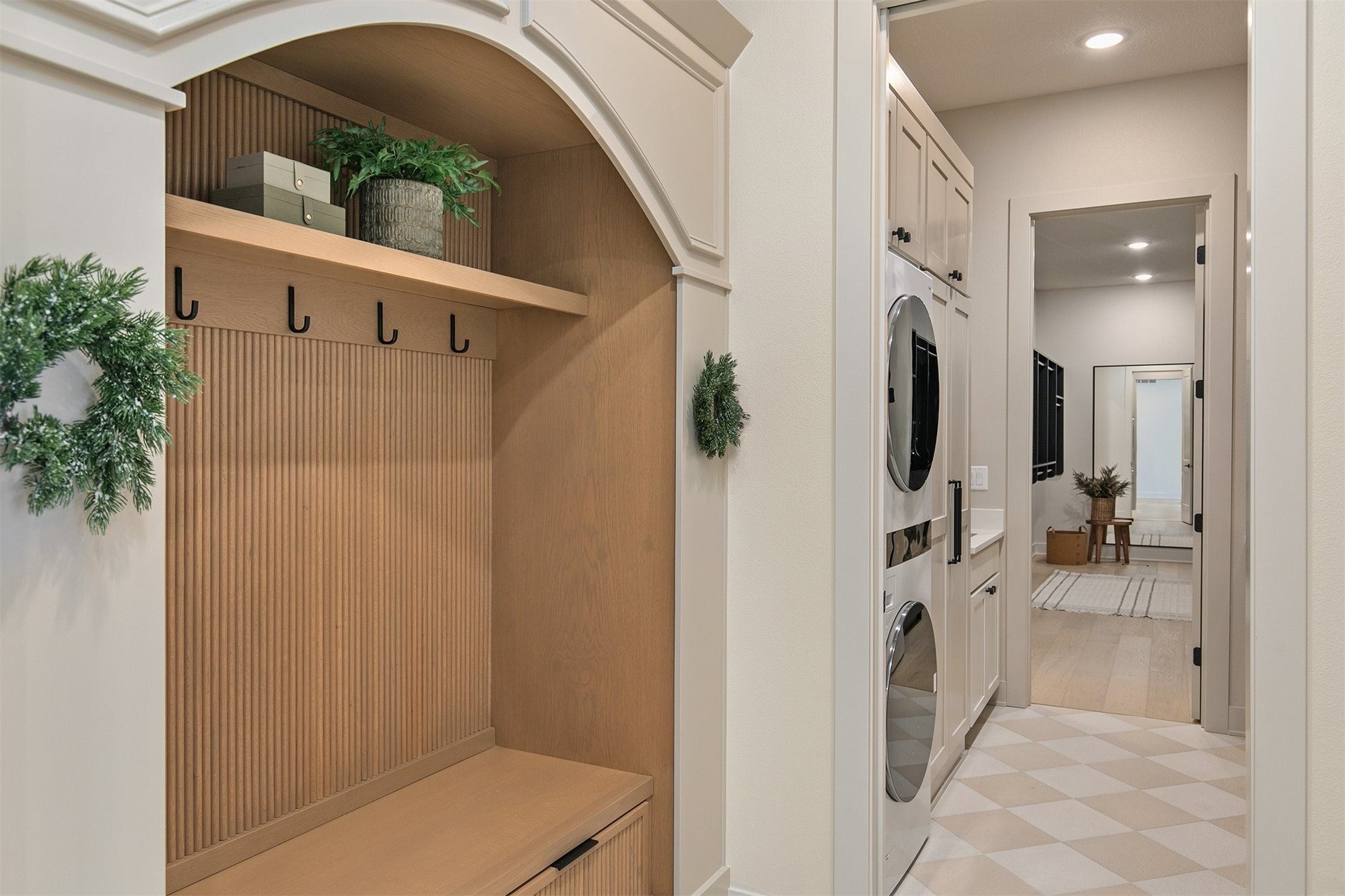 West Des Moines, Iowa, 50266, United States, 4 Bedrooms Bedrooms, ,5 BathroomsBathrooms,Residential,Active,1894164