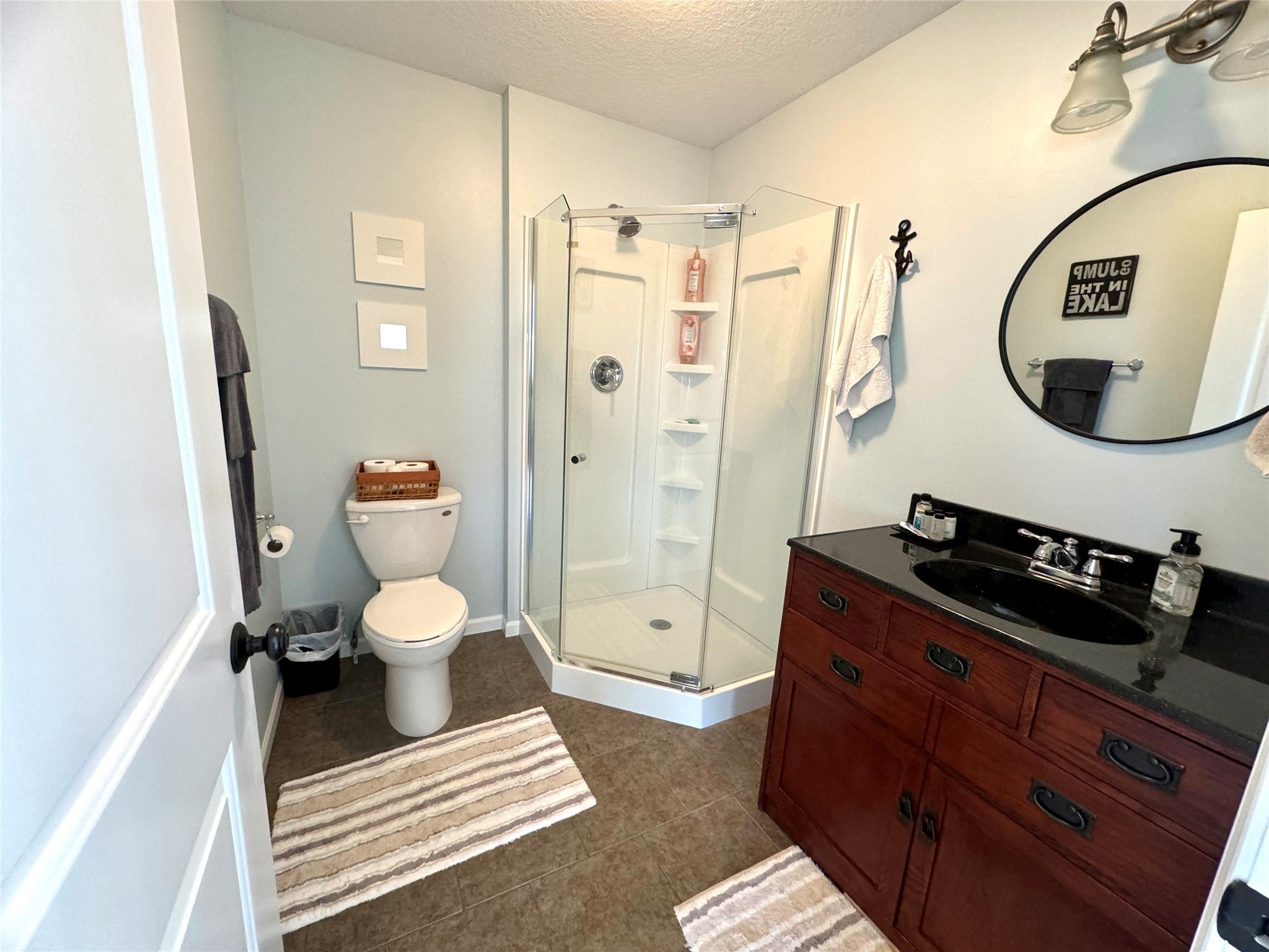 Ellston, Iowa, 50074, United States, 4 Bedrooms Bedrooms, ,3 BathroomsBathrooms,Residential,Active,1945187