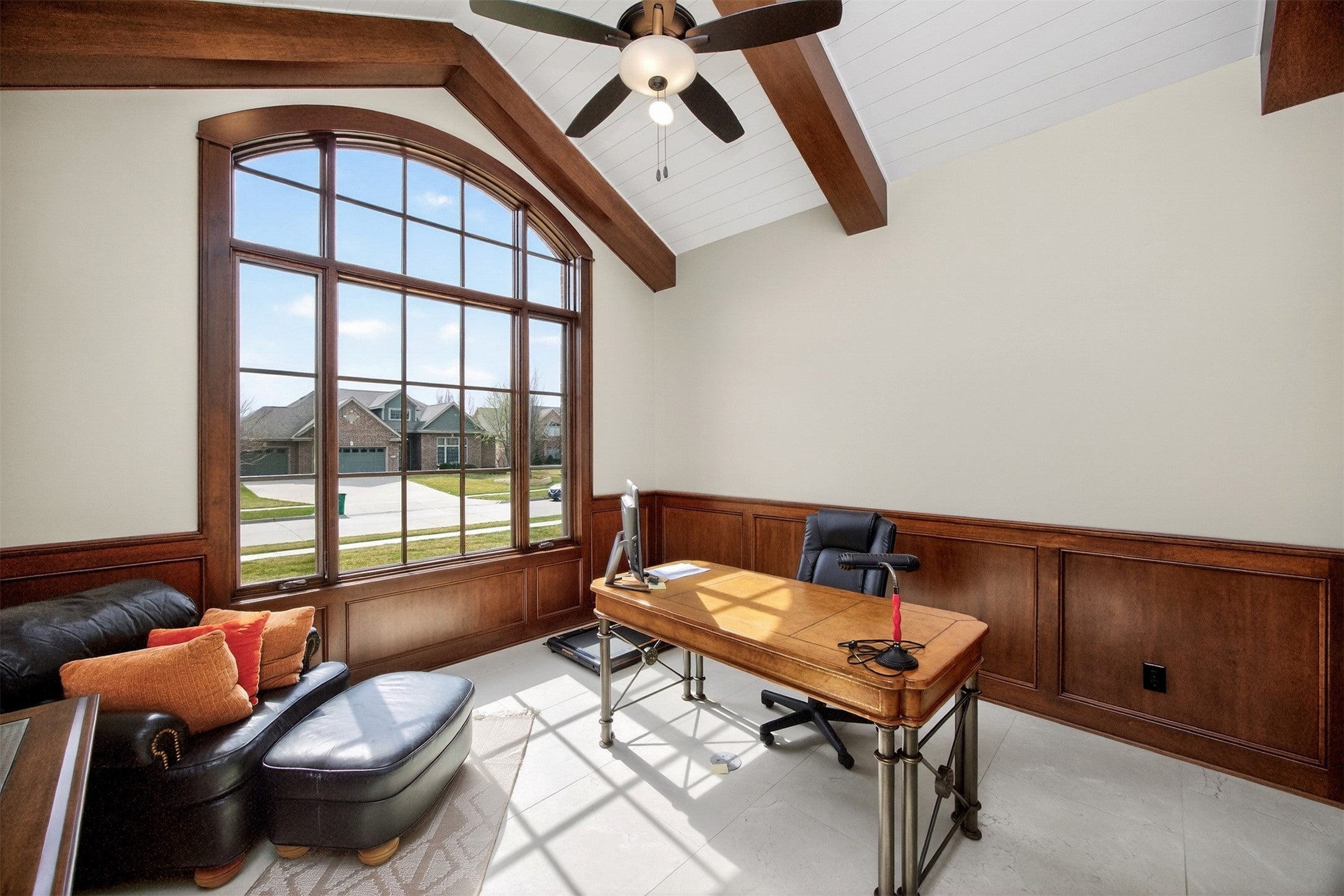 Urbandale, Iowa, 50323, United States, 5 Bedrooms Bedrooms, ,6 BathroomsBathrooms,Residential,Active,2030589