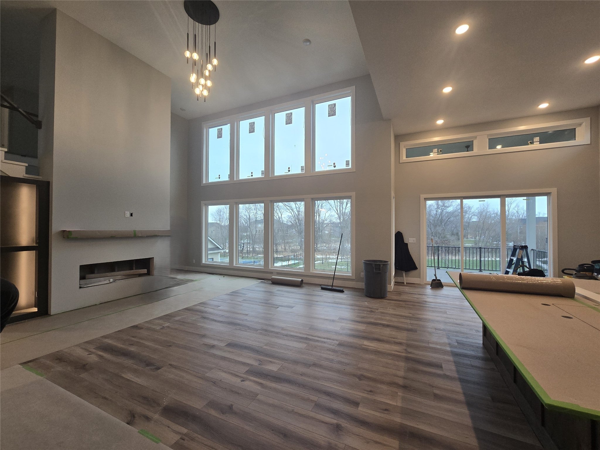 Urbandale, Iowa, 50323, United States, 6 Bedrooms Bedrooms, ,6 BathroomsBathrooms,Residential,Active,1869122