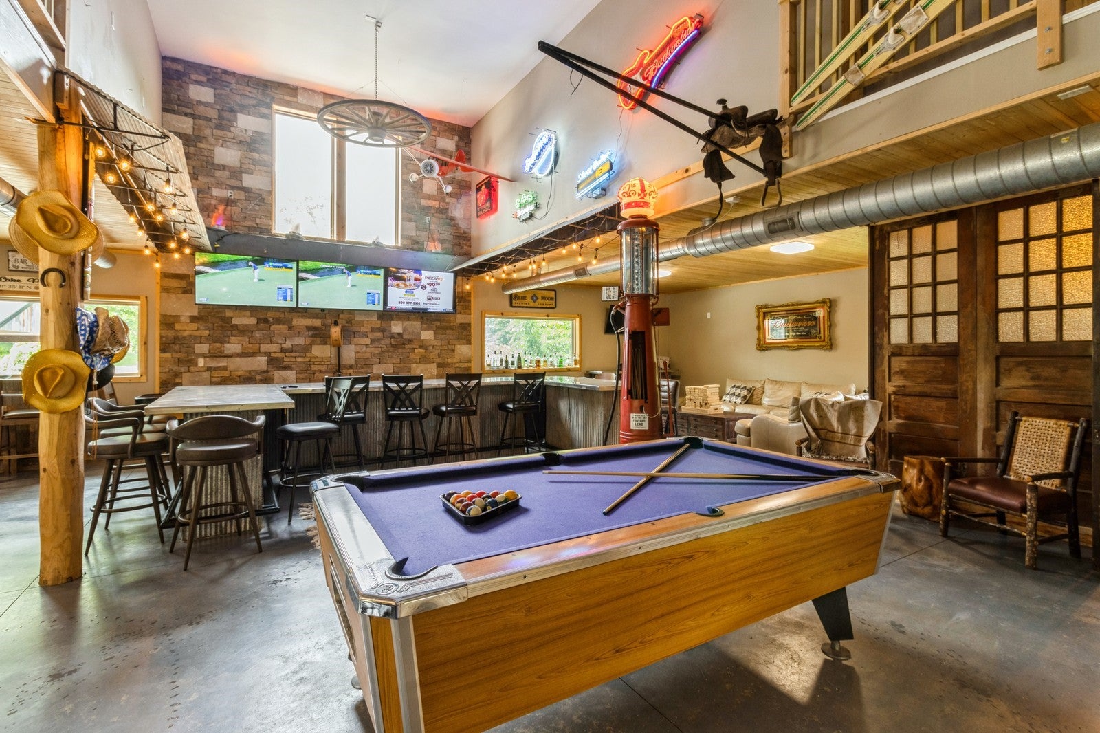 Montezuma, Iowa, 50171, United States, 8 Bedrooms Bedrooms, ,5 BathroomsBathrooms,Residential,Active,1829914