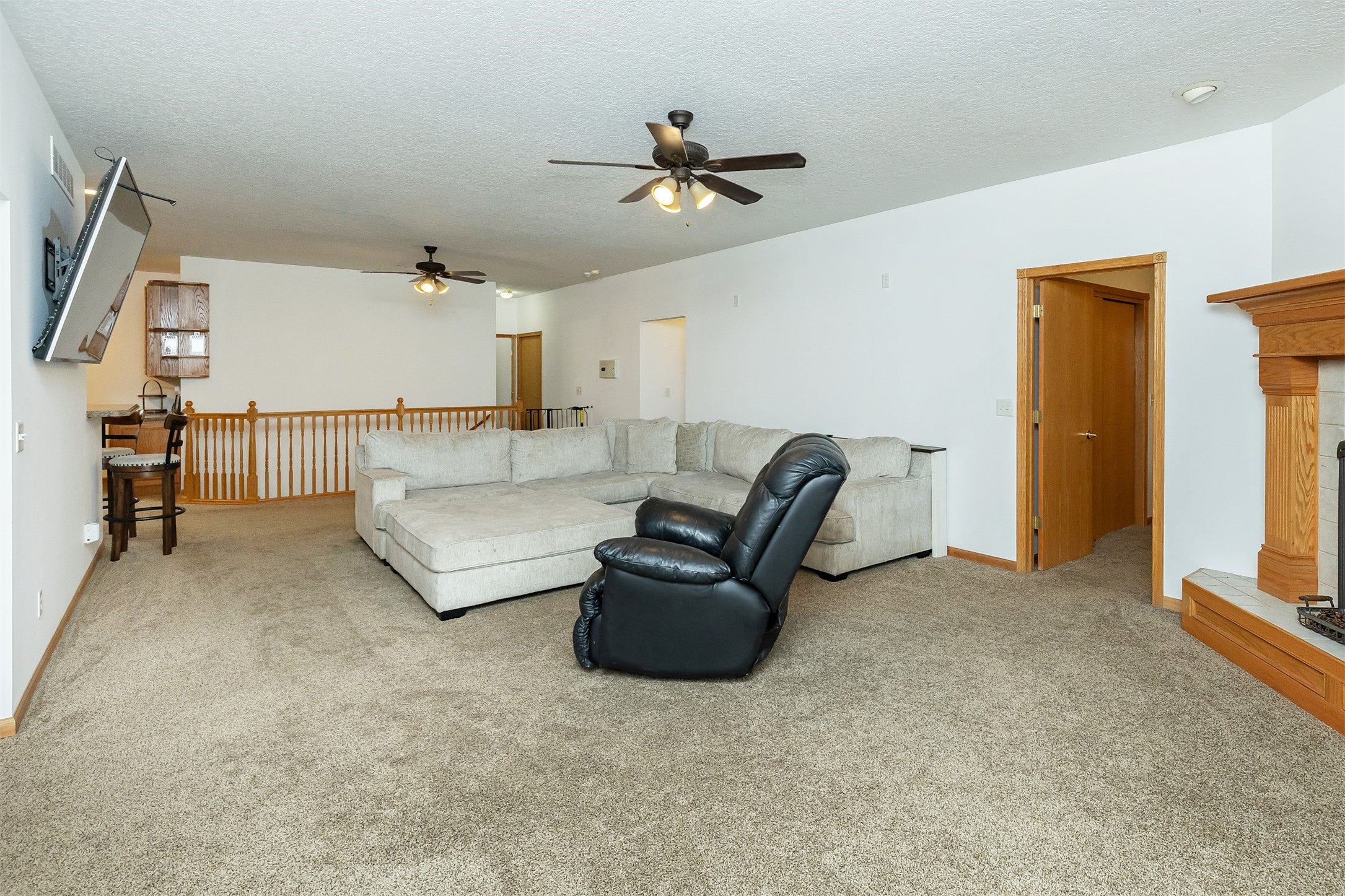 Johnston, Iowa, 50131, United States, 4 Bedrooms Bedrooms, ,3 BathroomsBathrooms,Residential,Active,1993960