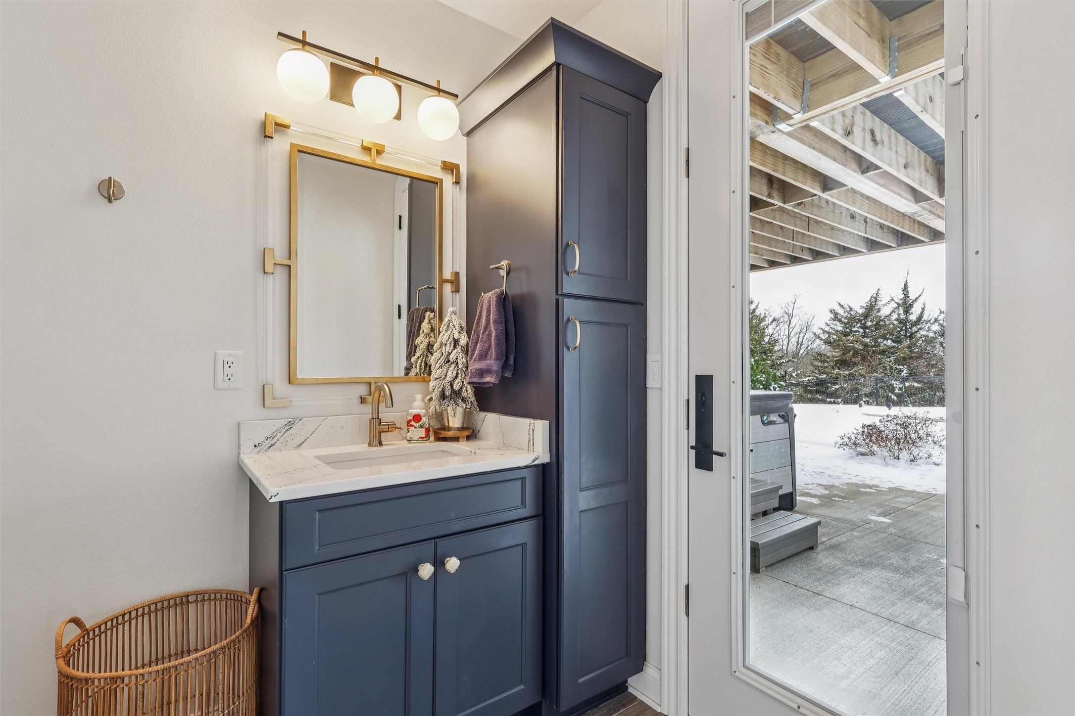 Clive, Iowa, 50325, United States, 4 Bedrooms Bedrooms, ,6 BathroomsBathrooms,Residential,Active,2006851