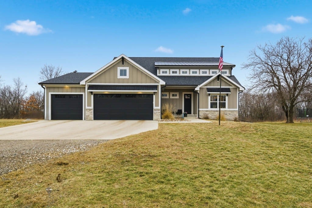 Bondurant, Iowa, 50035, United States, 5 Bedrooms Bedrooms, ,5 BathroomsBathrooms,Residential,Active,2002355