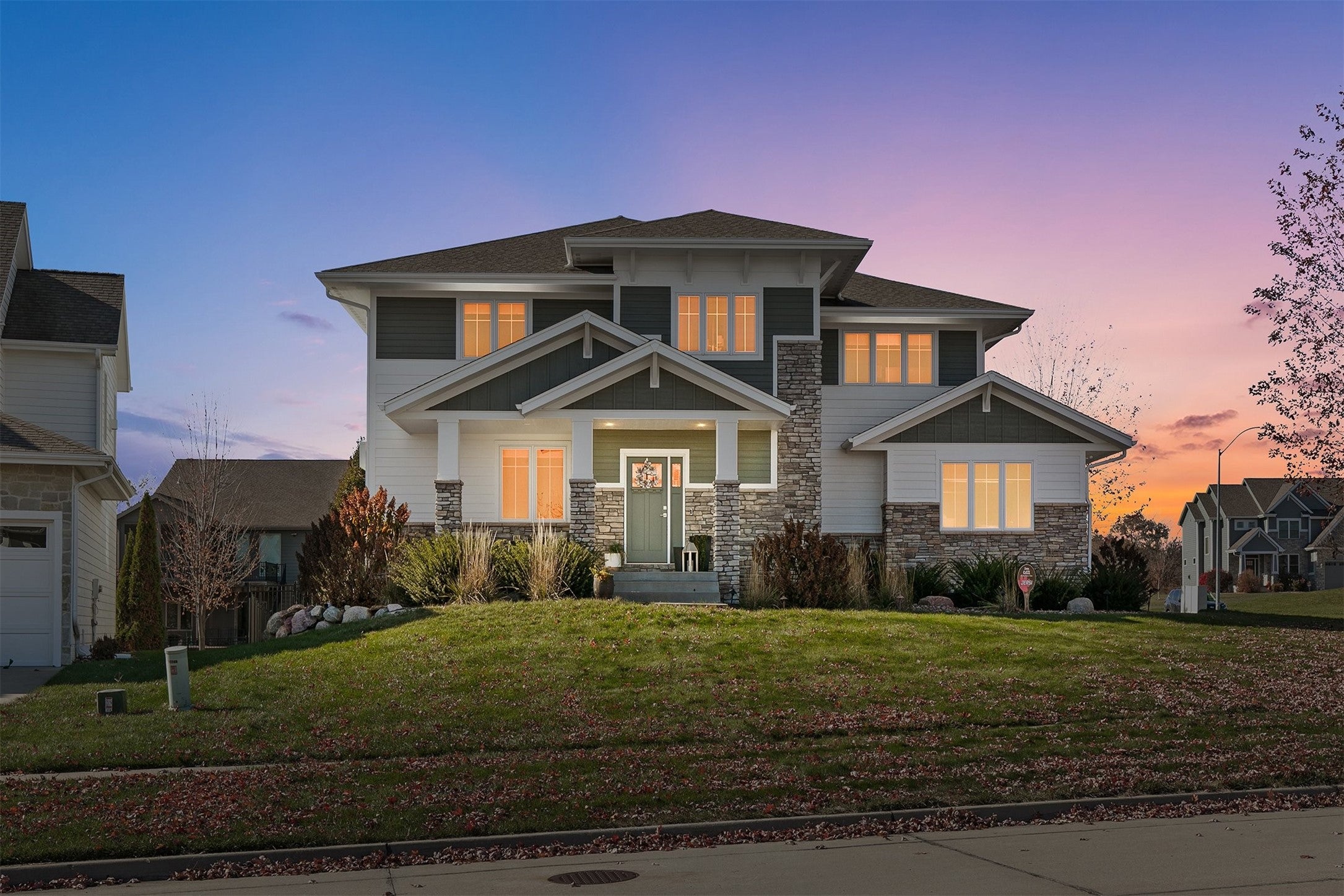 Clive, Iowa, 50325, United States, 5 Bedrooms Bedrooms, ,6 BathroomsBathrooms,Residential,Active,1993639