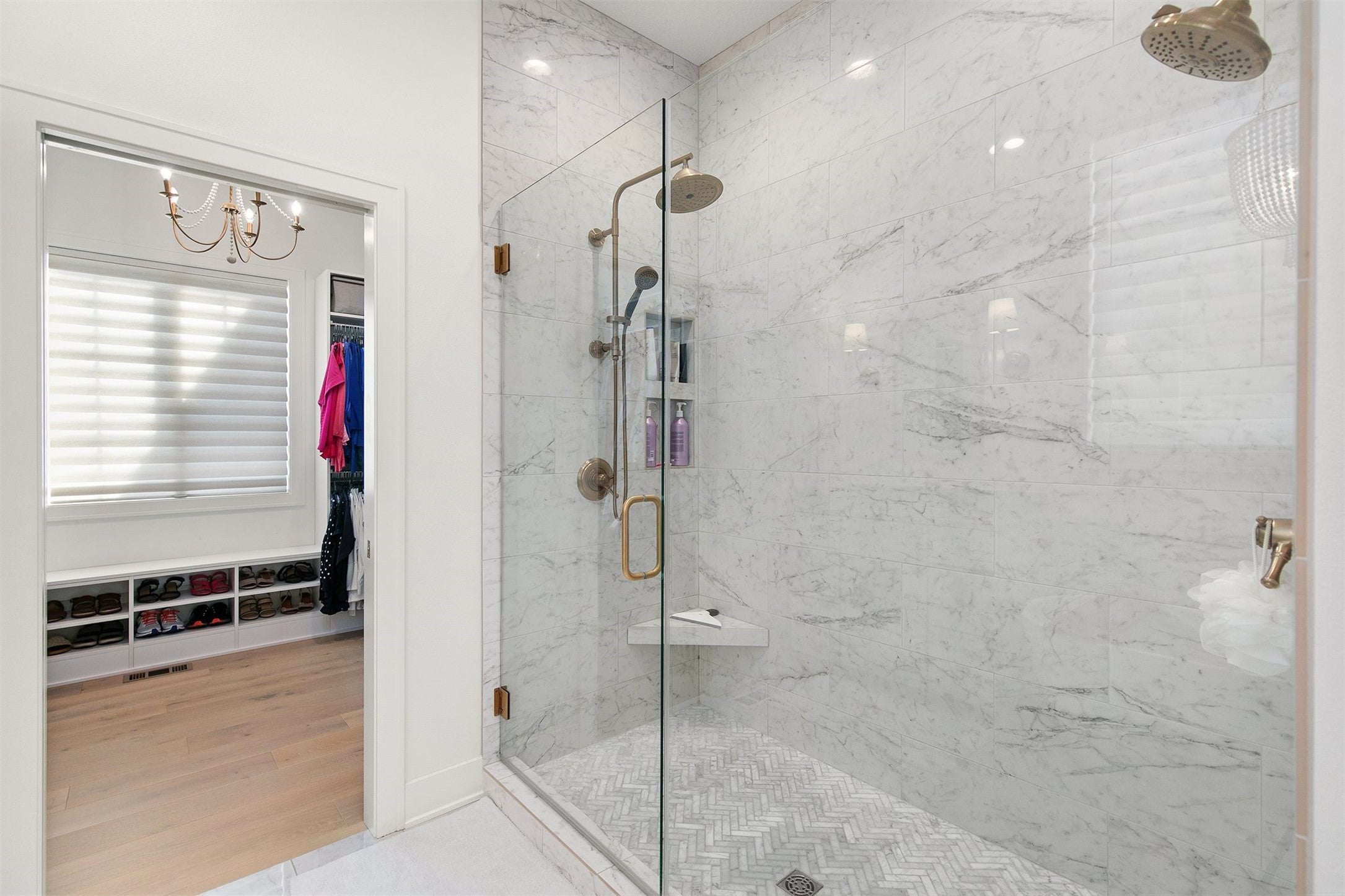 Clive, Iowa, 50325, United States, 6 Bedrooms Bedrooms, ,6 BathroomsBathrooms,Residential,Active,2007070