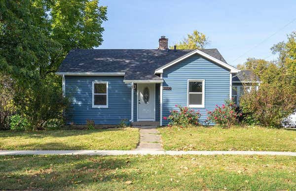 1004 N 4TH AVE W, NEWTON, IA 50208 - Image 1