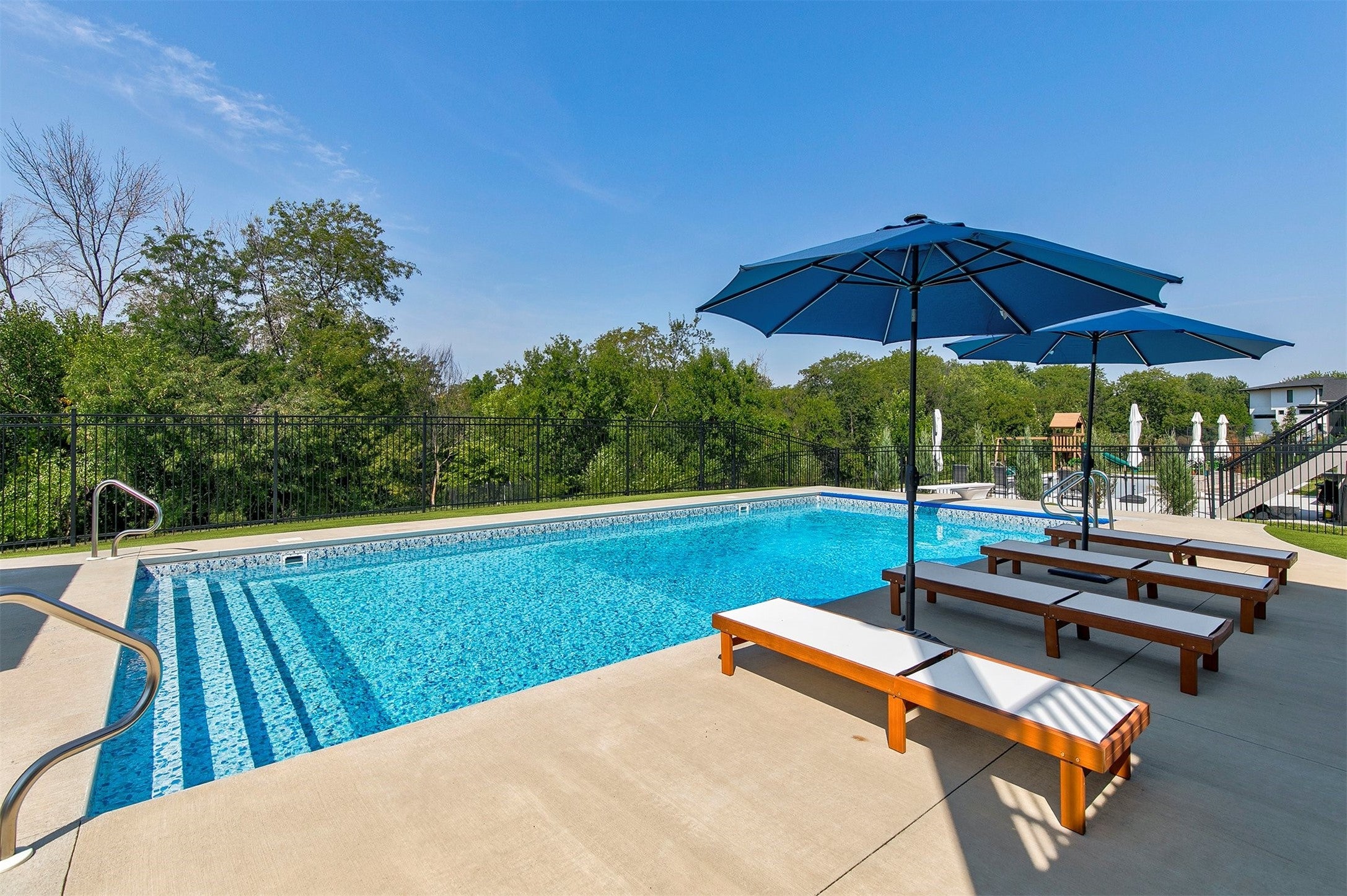 Clive, Iowa, 50325, United States, 6 Bedrooms Bedrooms, ,6 BathroomsBathrooms,Residential,Active,2007070