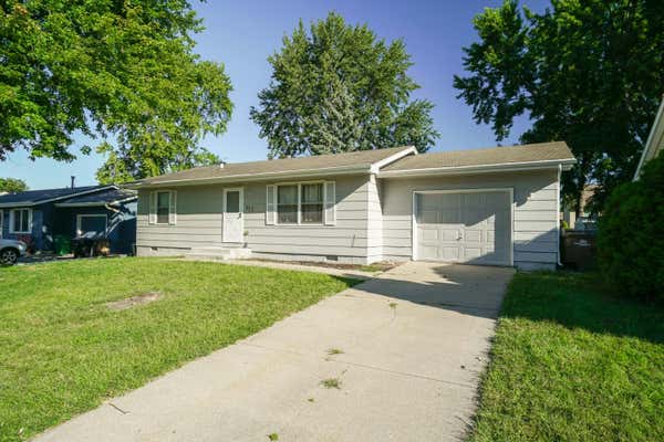 527 4TH ST NW, ALTOONA, IA 50009 - Image 1