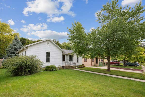 621 10TH ST, NEVADA, IA 50201, photo 2 of 15