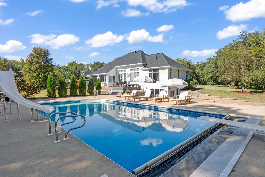 Bondurant, Iowa, 50035, United States, 5 Bedrooms Bedrooms, ,4 BathroomsBathrooms,Residential,Active,1961950