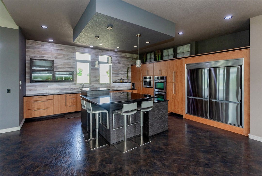 Van Meter, Iowa, 50261, United States, ,4 BathroomsBathrooms,Residential,Active,1757421