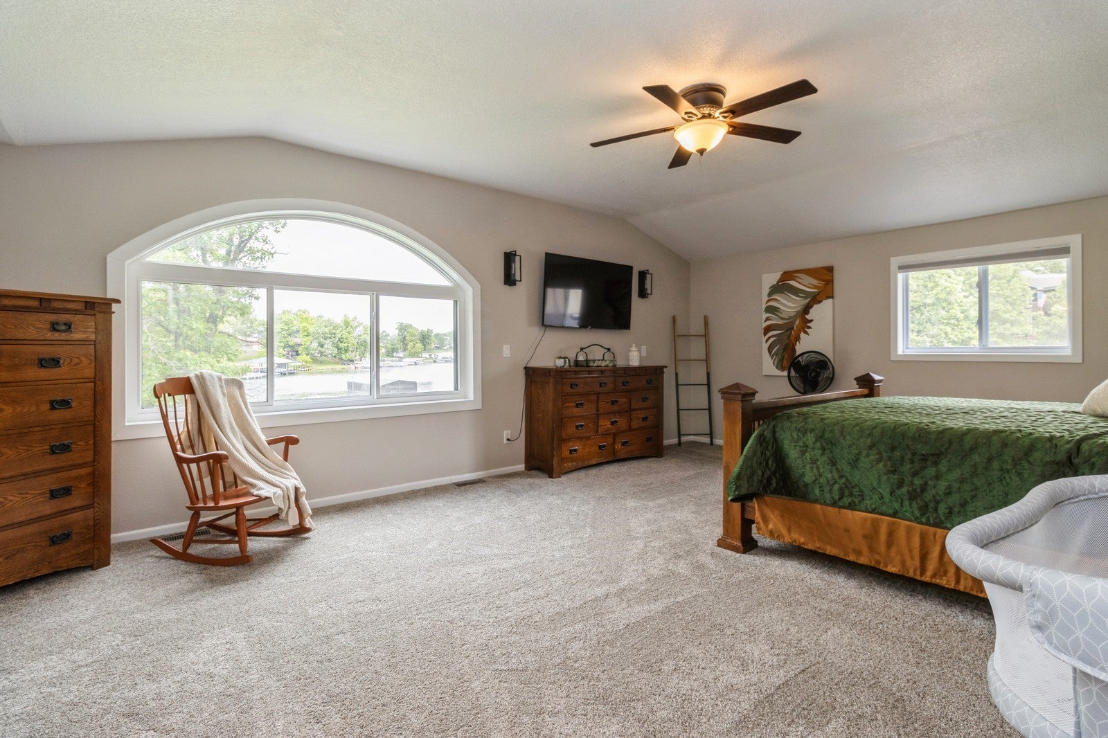 Montezuma, Iowa, 50171, United States, 8 Bedrooms Bedrooms, ,5 BathroomsBathrooms,Residential,Active,1829914