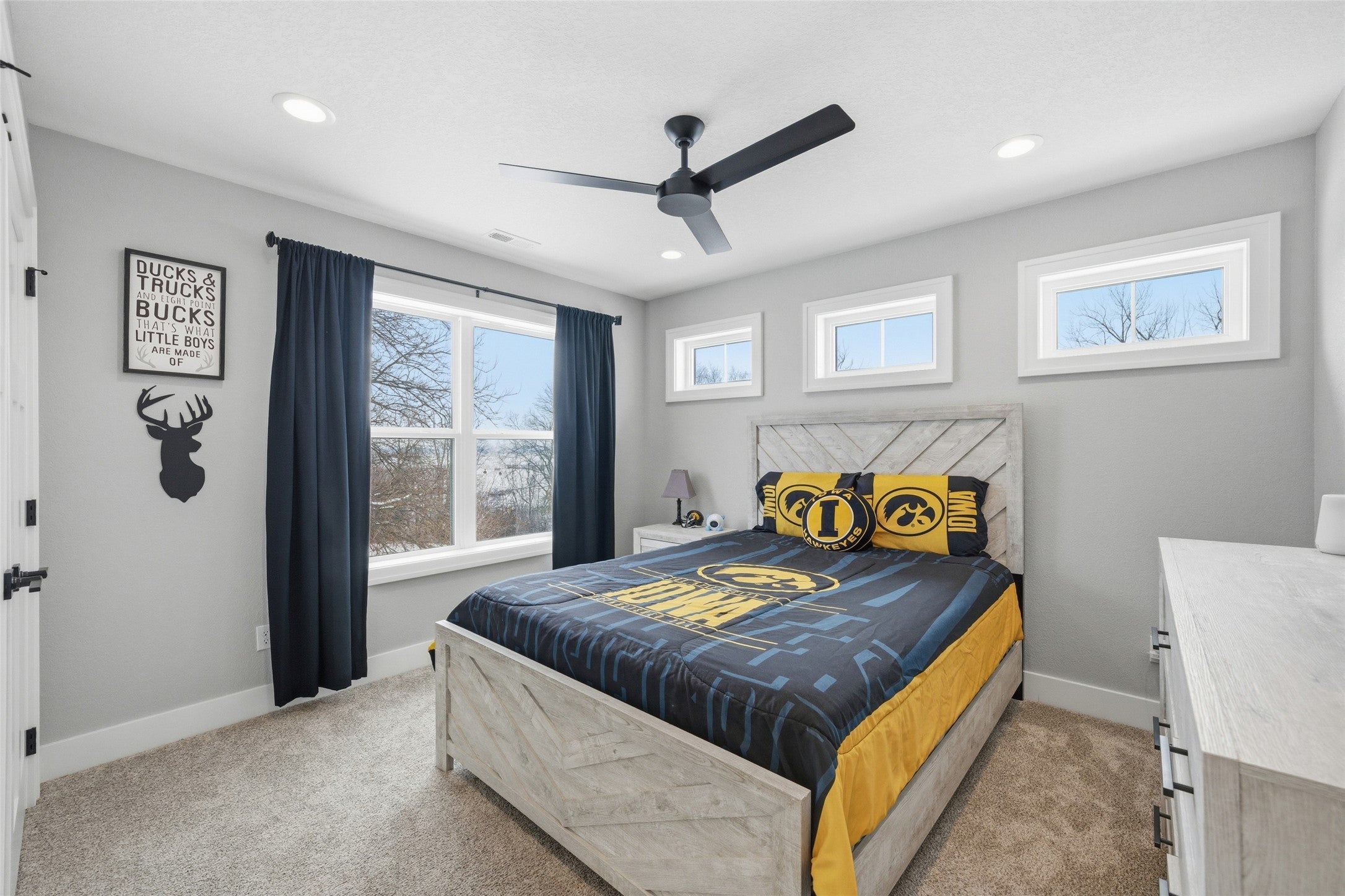 Bondurant, Iowa, 50035, United States, 5 Bedrooms Bedrooms, ,5 BathroomsBathrooms,Residential,Active,2002355