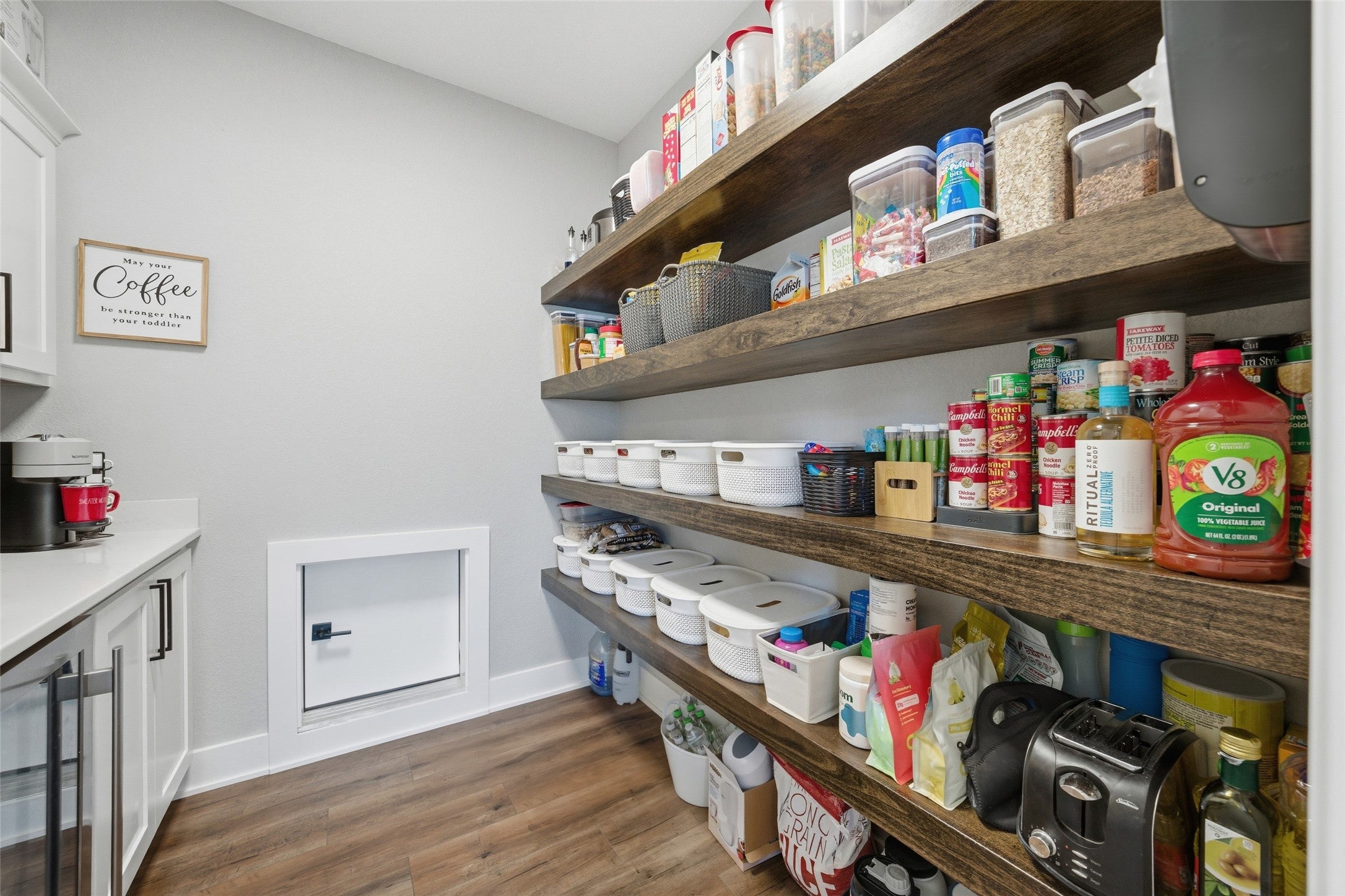 Bondurant, Iowa, 50035, United States, 5 Bedrooms Bedrooms, ,5 BathroomsBathrooms,Residential,Active,2002355