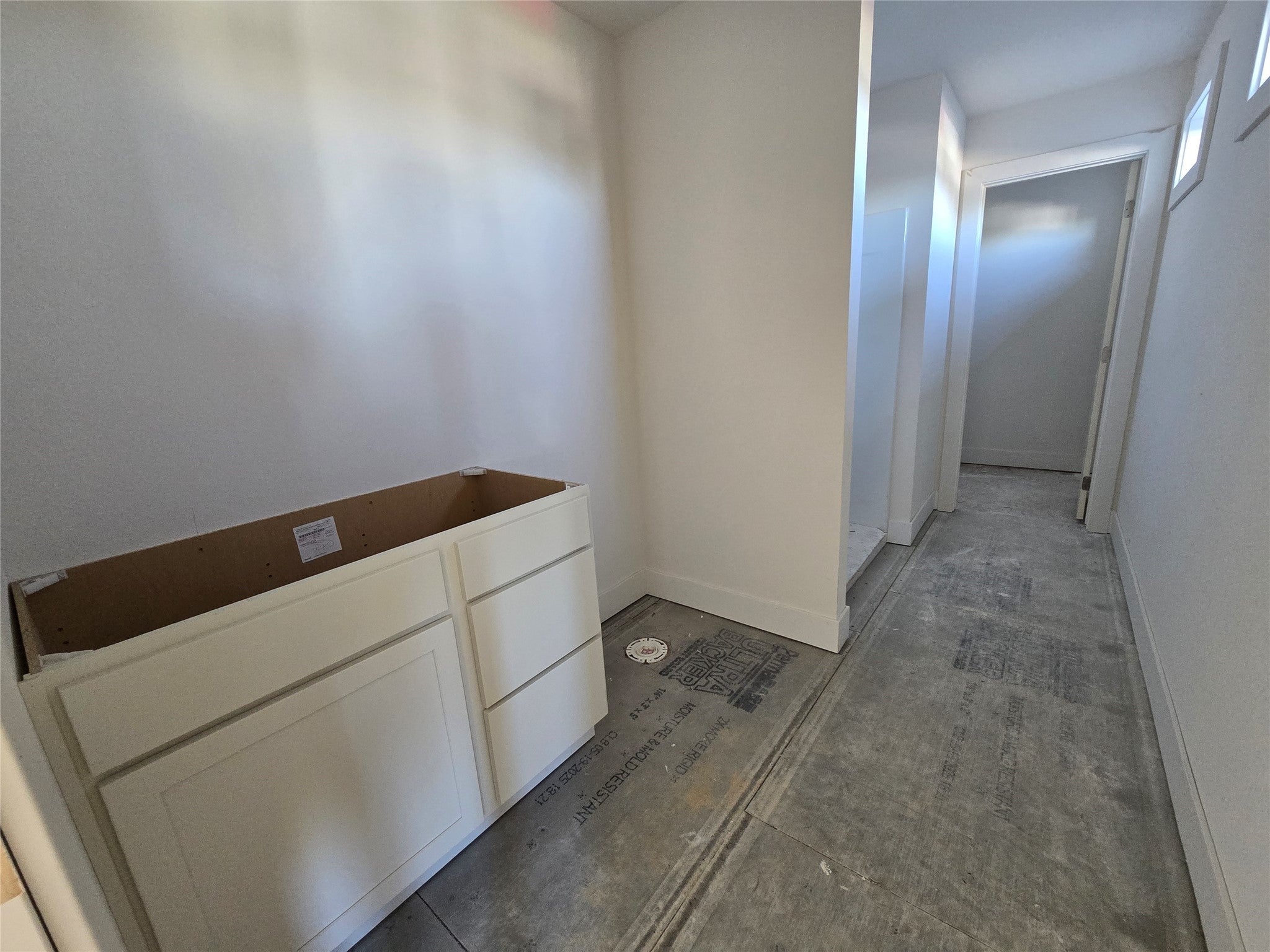 Urbandale, Iowa, 50323, United States, 6 Bedrooms Bedrooms, ,6 BathroomsBathrooms,Residential,Active,1869122