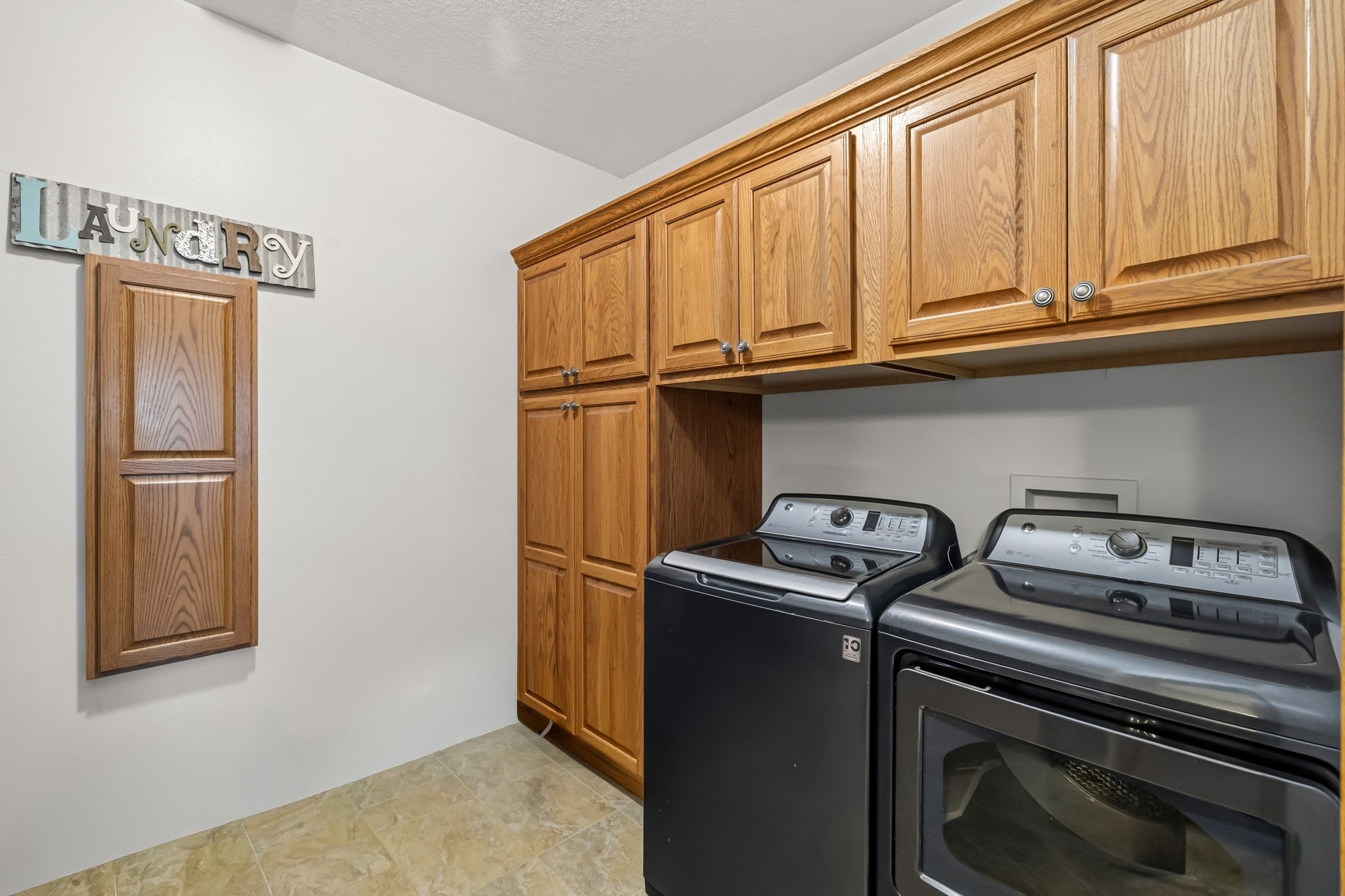 Montezuma, Iowa, 50171, United States, 4 Bedrooms Bedrooms, ,3 BathroomsBathrooms,Residential,Active,2025587