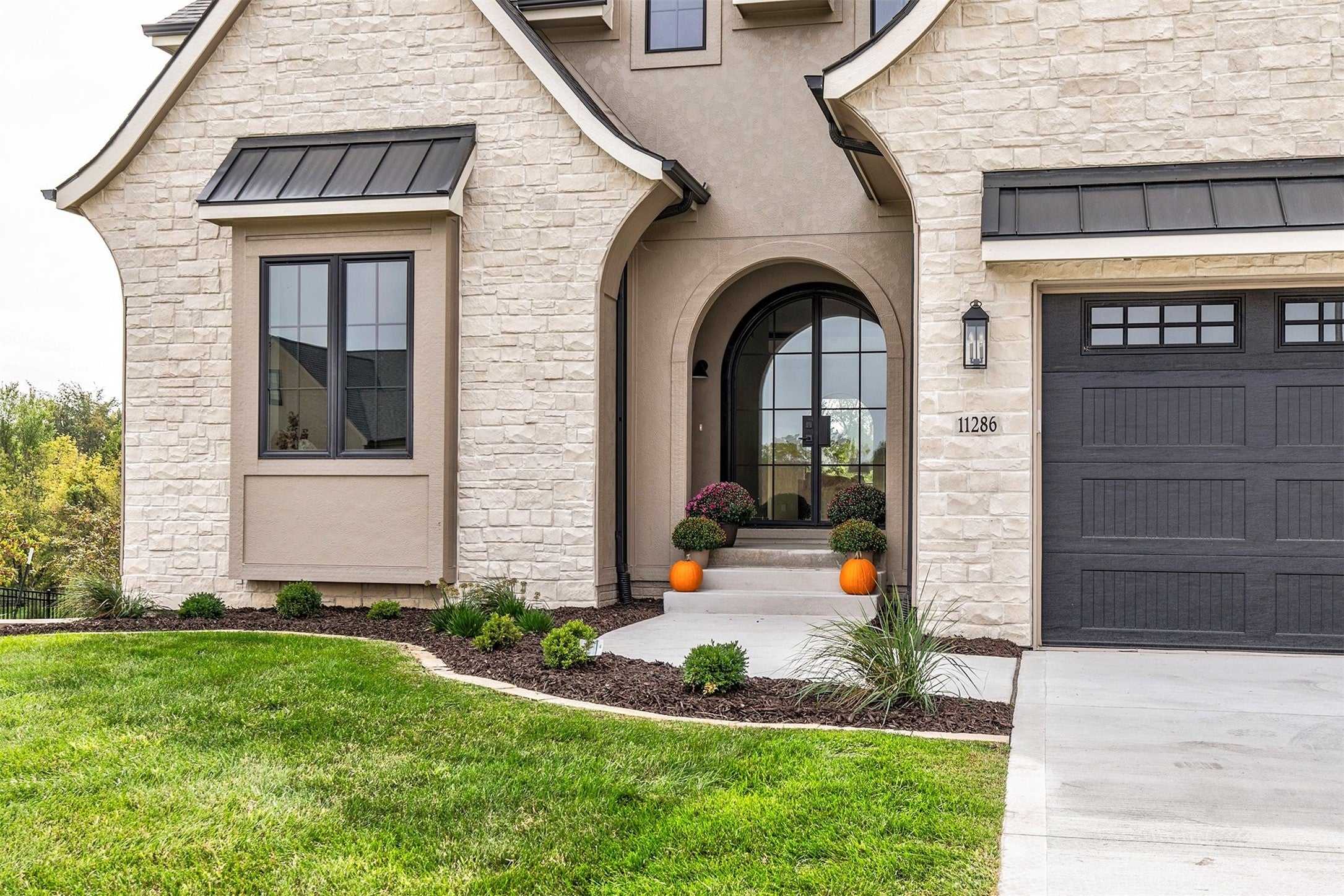 West Des Moines, Iowa, 50266, United States, 4 Bedrooms Bedrooms, ,5 BathroomsBathrooms,Residential,Active,1894164