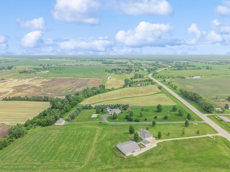 Granger, Iowa, 50109, United States, 3 Bedrooms Bedrooms, ,3 BathroomsBathrooms,Residential,Active,1968368