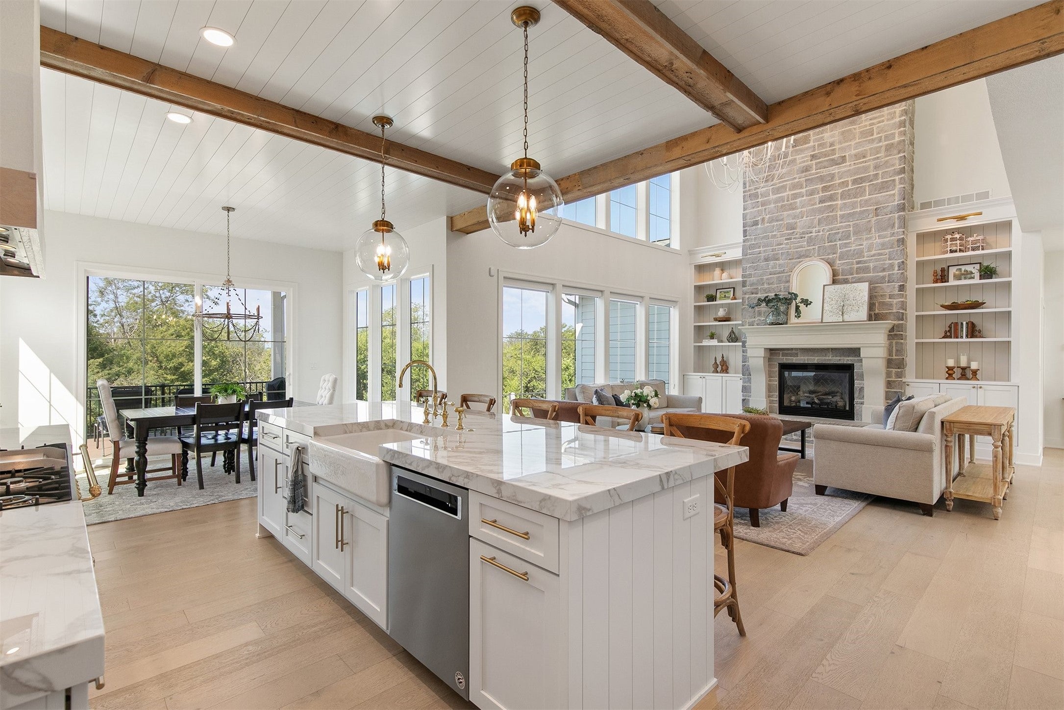 Clive, Iowa, 50325, United States, 6 Bedrooms Bedrooms, ,6 BathroomsBathrooms,Residential,Active,2007070