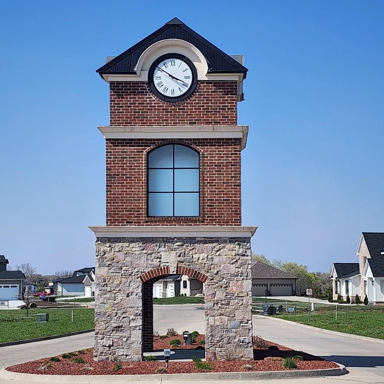 Urbandale, Iowa, 50323, United States, 6 Bedrooms Bedrooms, ,6 BathroomsBathrooms,Residential,Active,1914612
