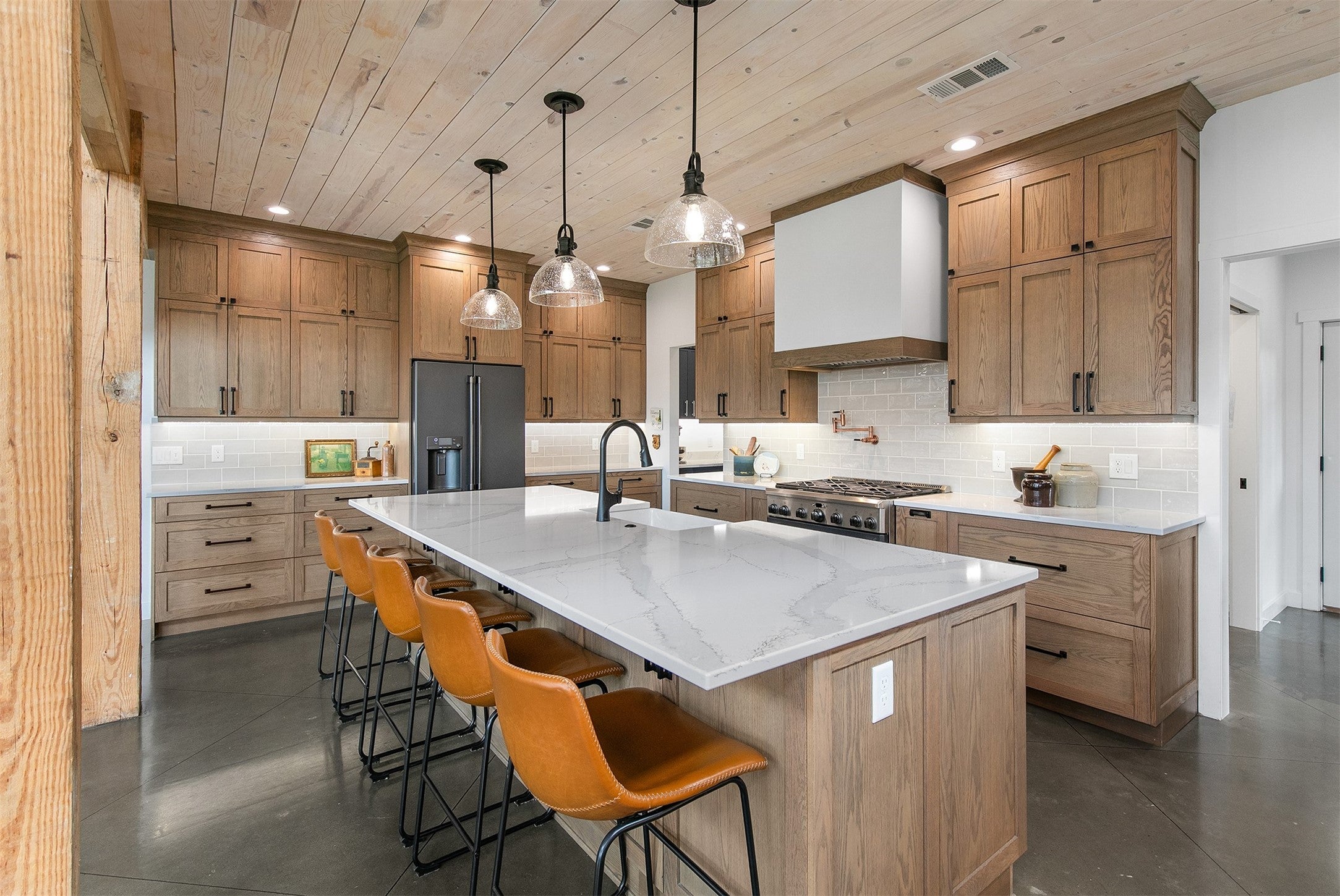 Winterset, Iowa, 50273, United States, 5 Bedrooms Bedrooms, ,5 BathroomsBathrooms,Residential,Active,1952277